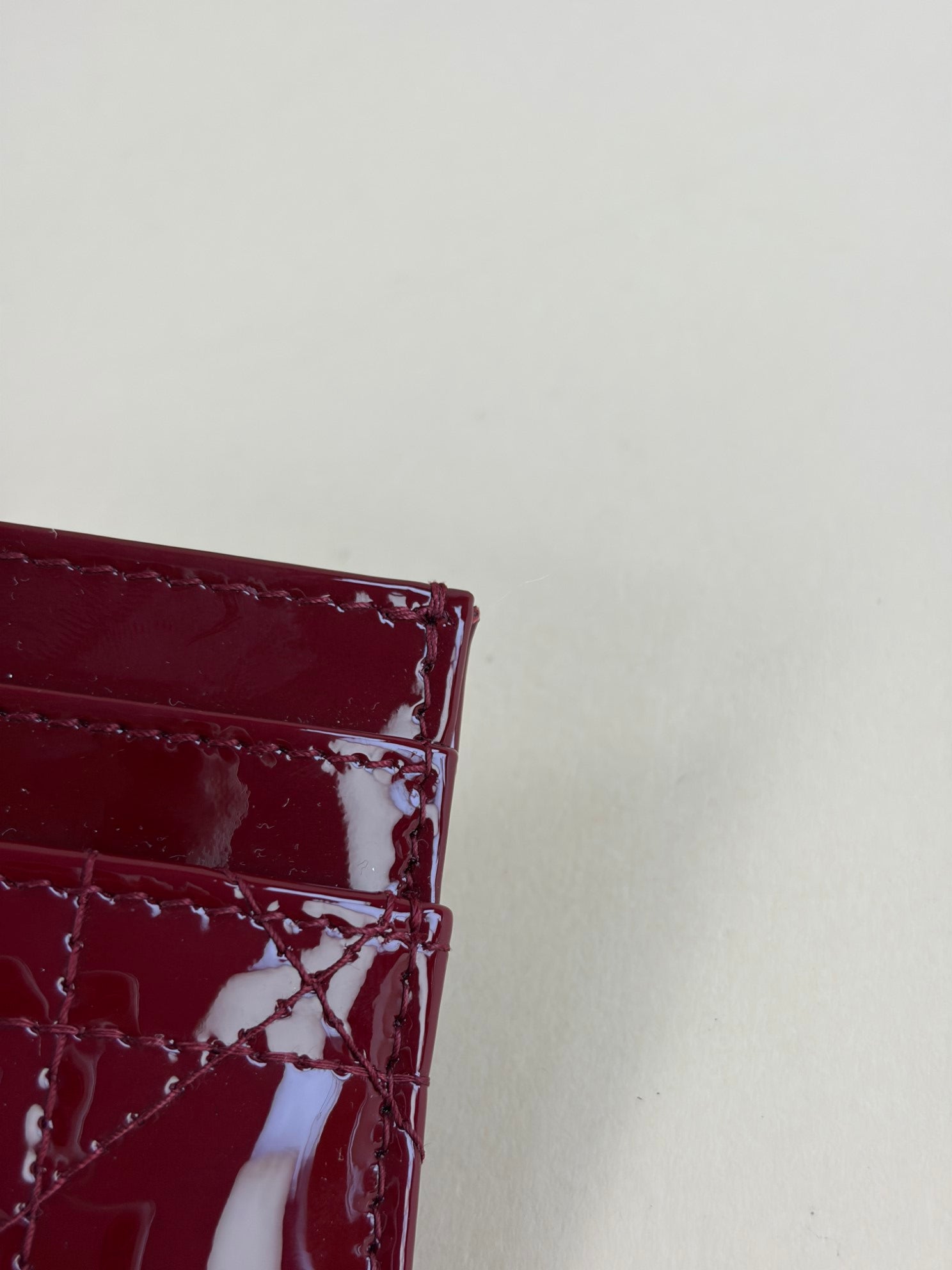 Christian Dior Cherry red patent calfskin lady Dior freesia card holder