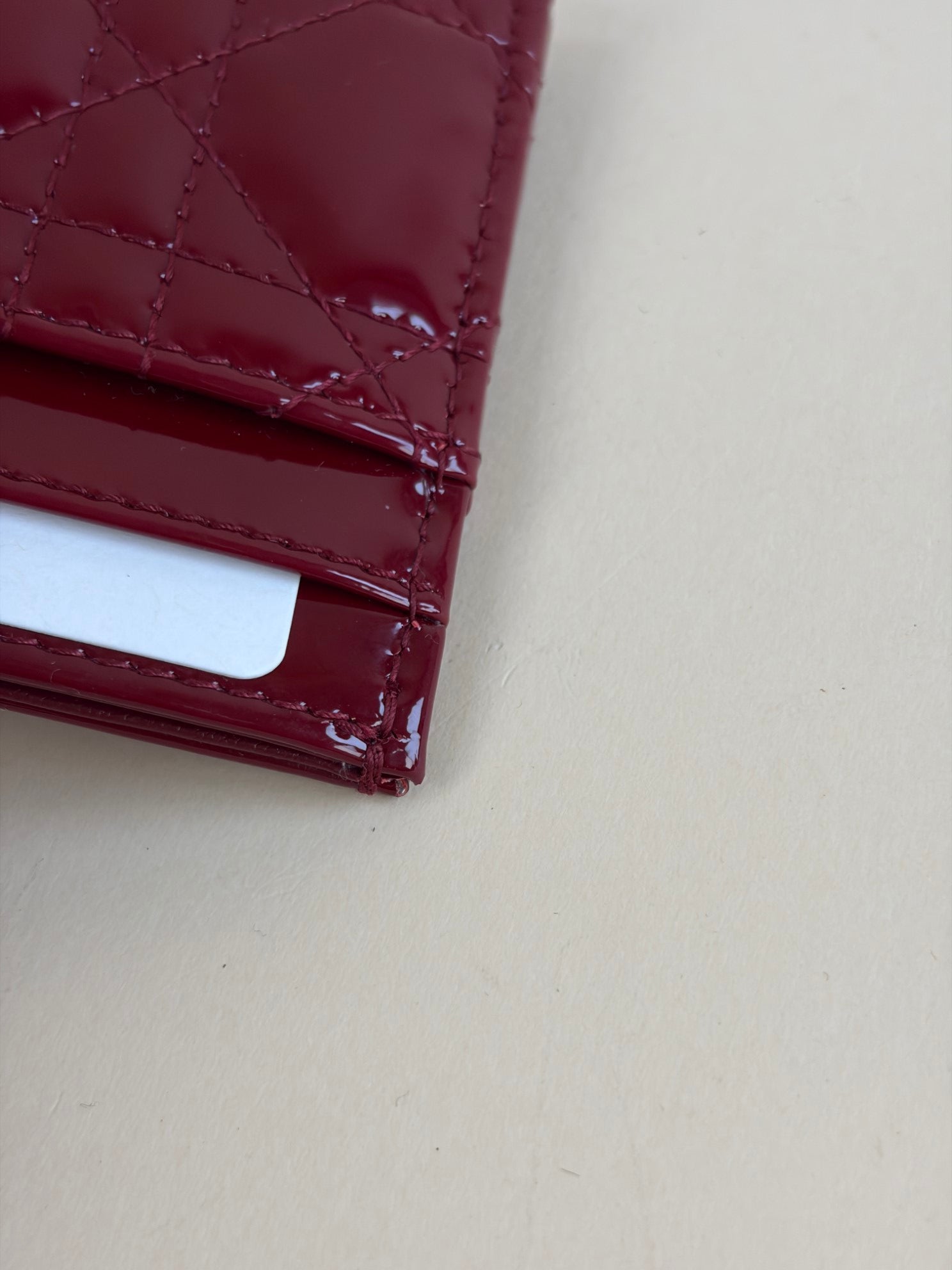 Christian Dior Cherry red patent calfskin lady Dior freesia card holder