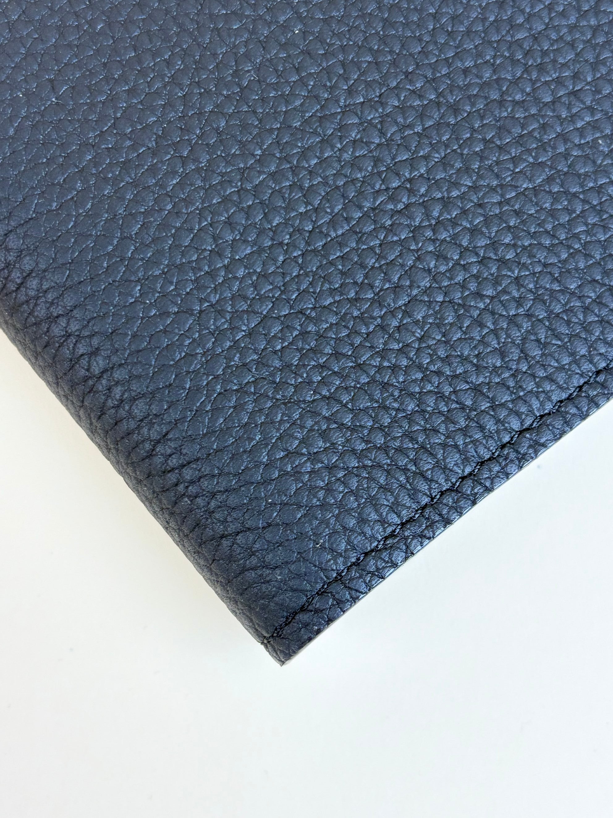 Louis Vuitton Black Multiple calfskin lv aerogram wallet