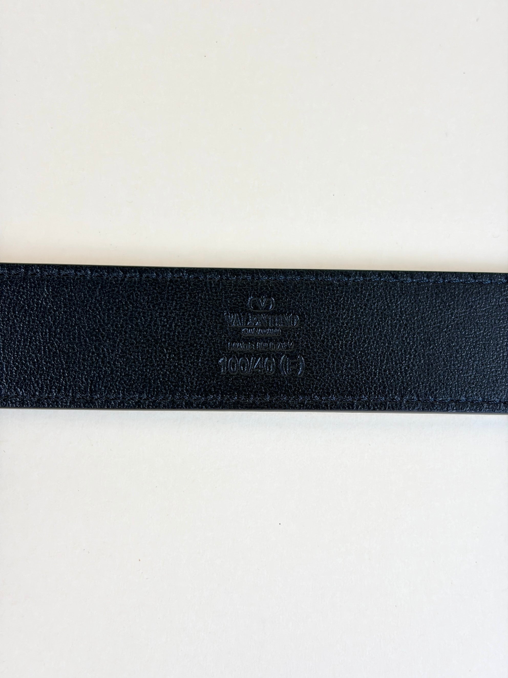 Valentino butter shiny calfskin with Crysal vlogo signature 30mm belt