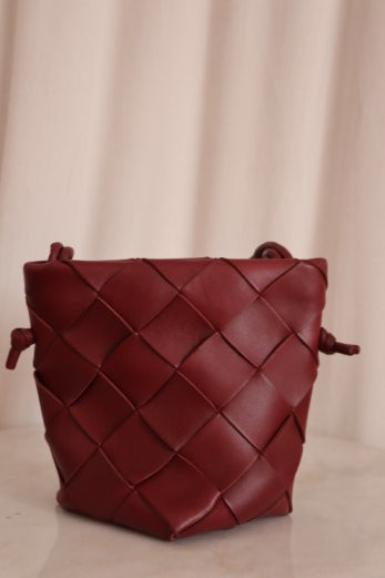 Bottega Veneta Burgundy Intrecciato Clasp Bucket Bag-handbag-Bottega Veneta-The Closet Egypt