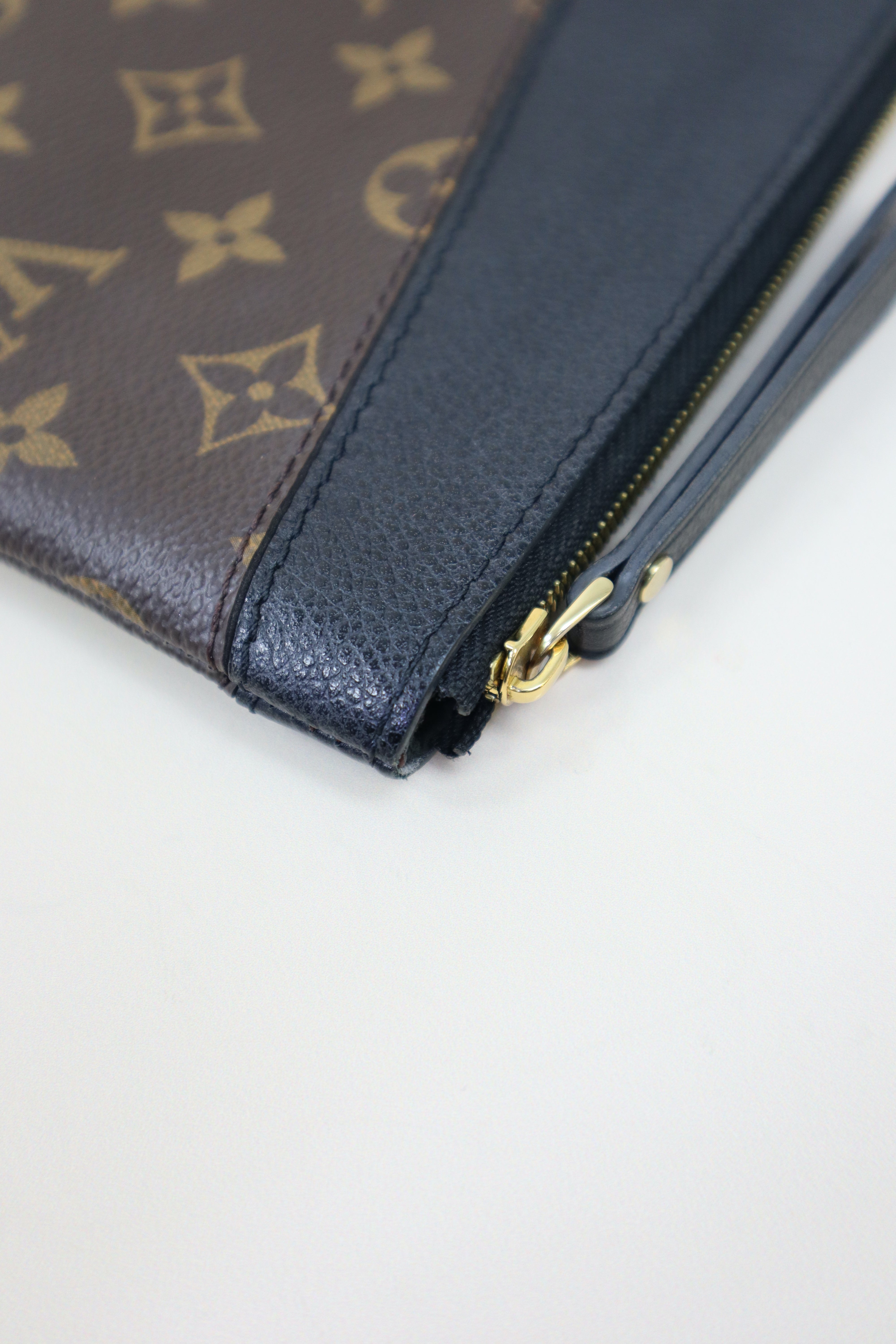 Louis Vuitton Black Monogram Daily Pouch