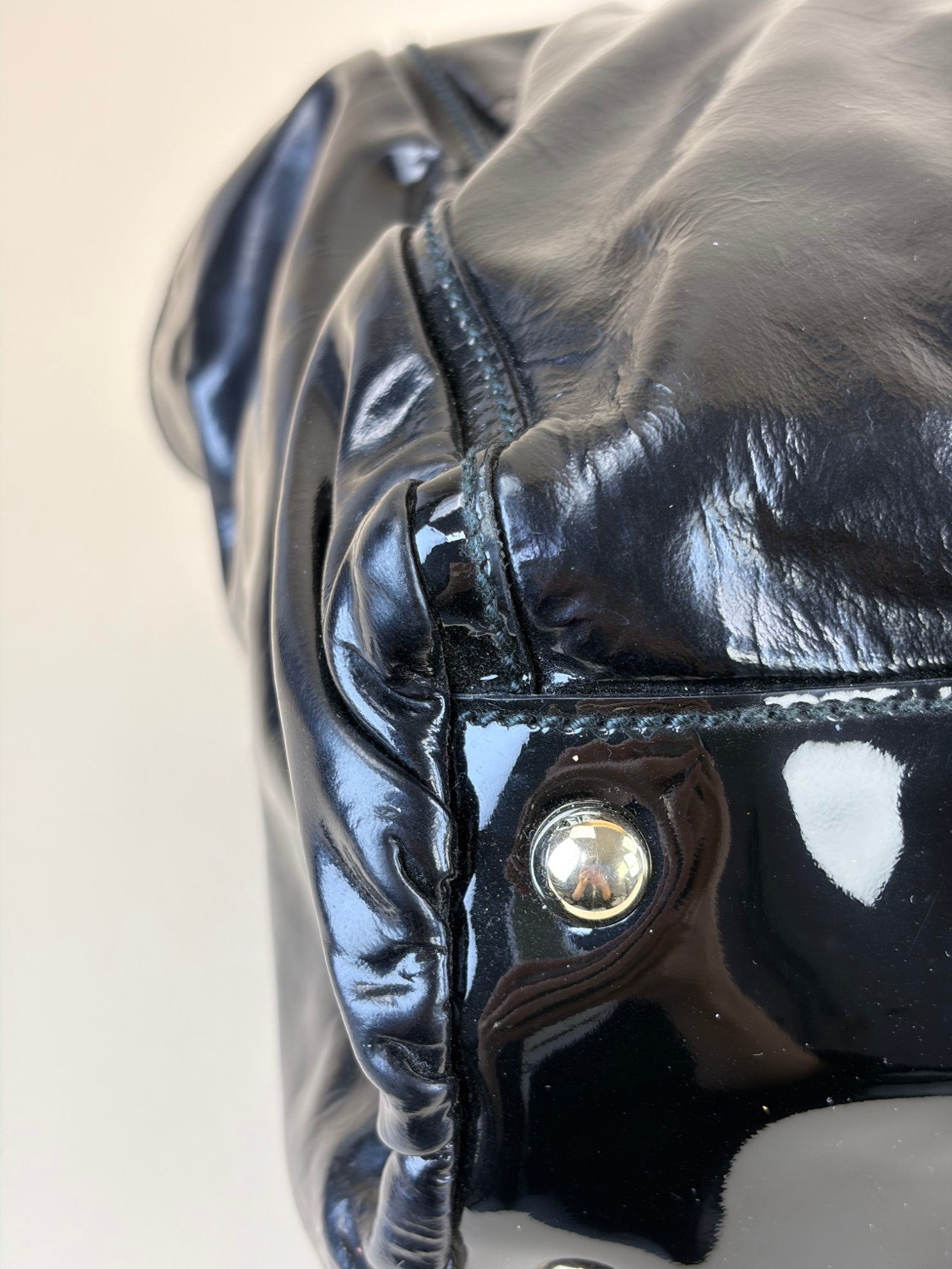 GUCCI vinyl-D black vernis shoulder bag