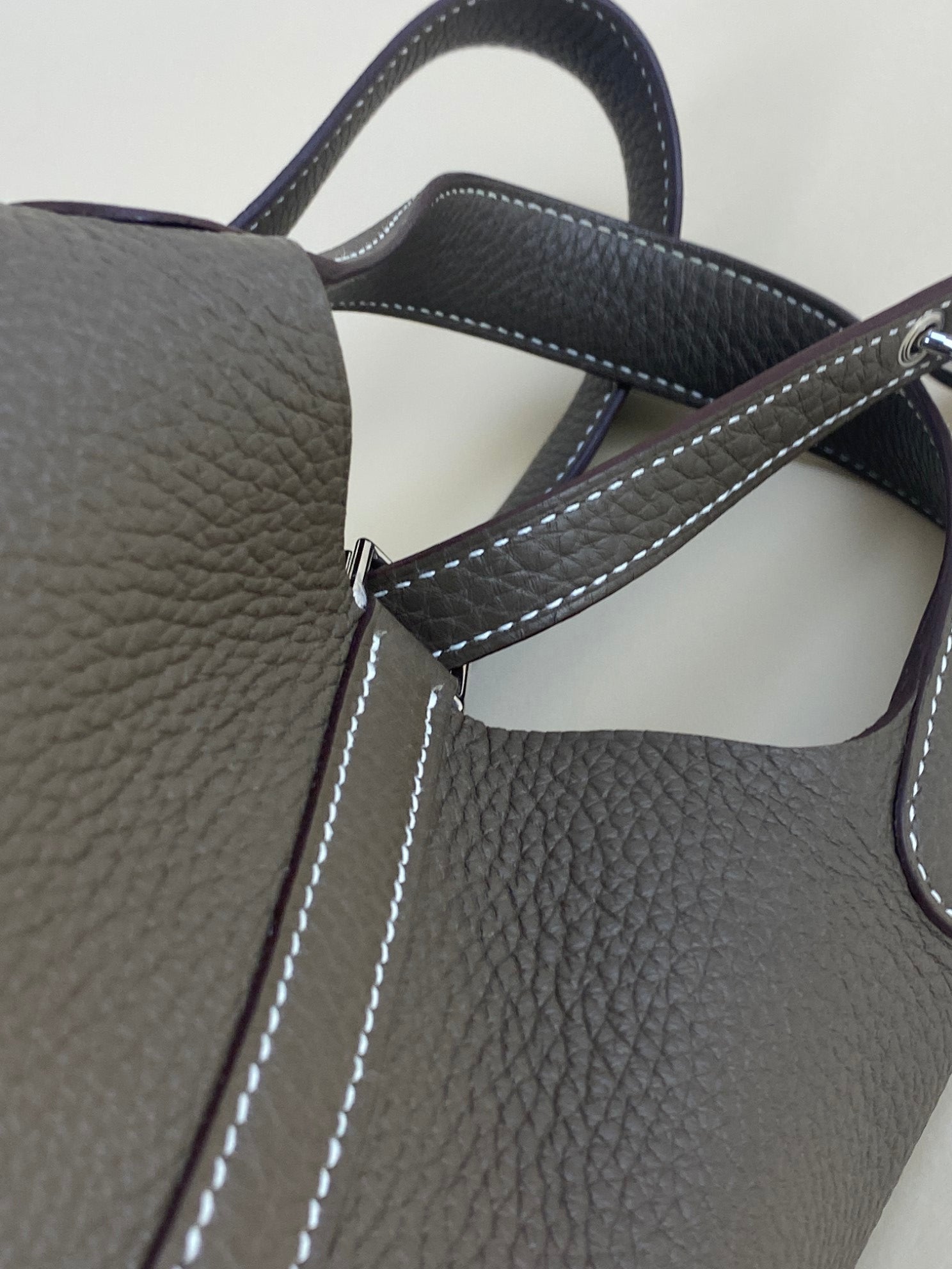 Hermes Etoupe Picotin 18 Bag