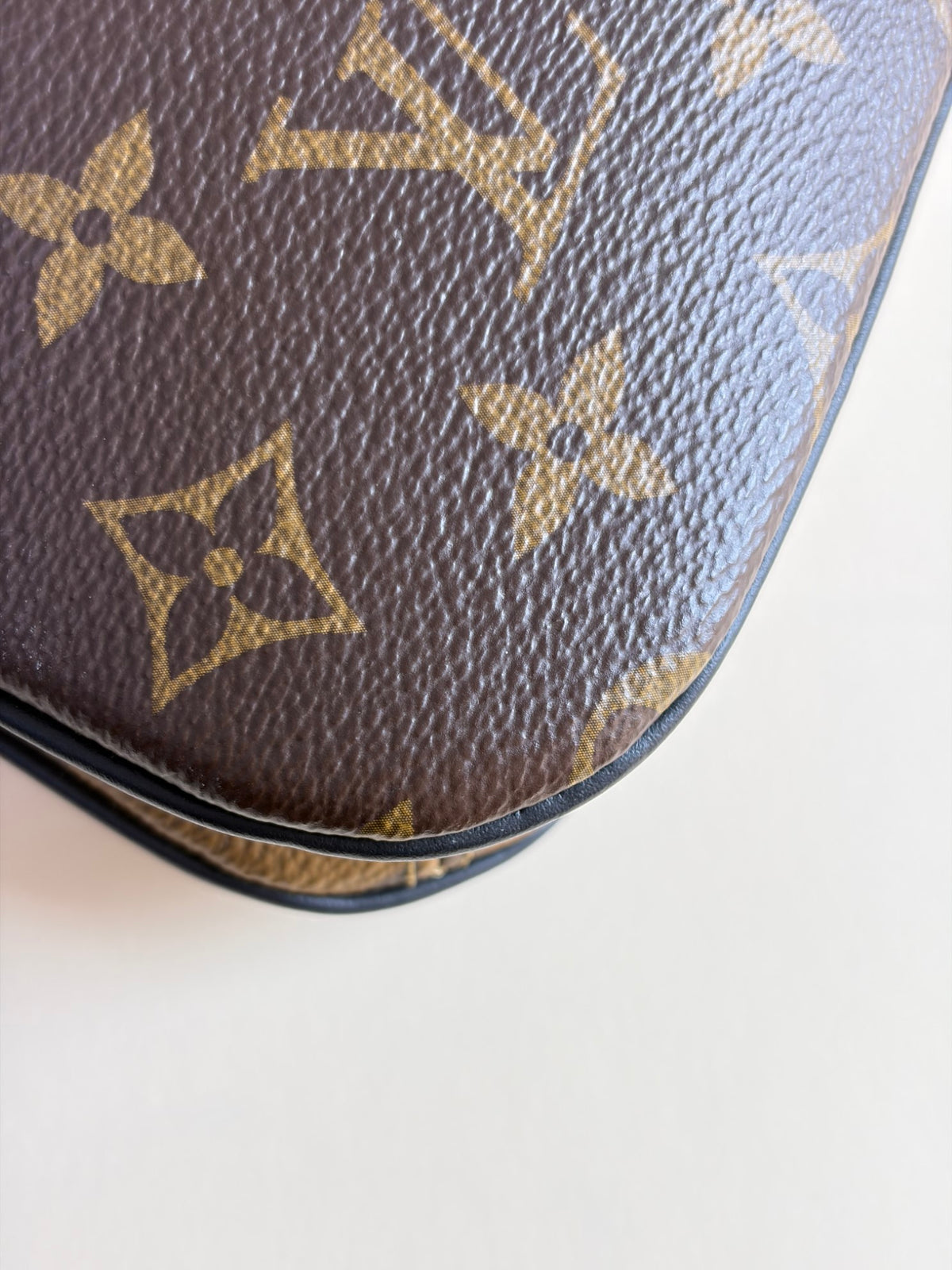 Louis Vuitton monogram reverse canvas black/ leather lv twinny