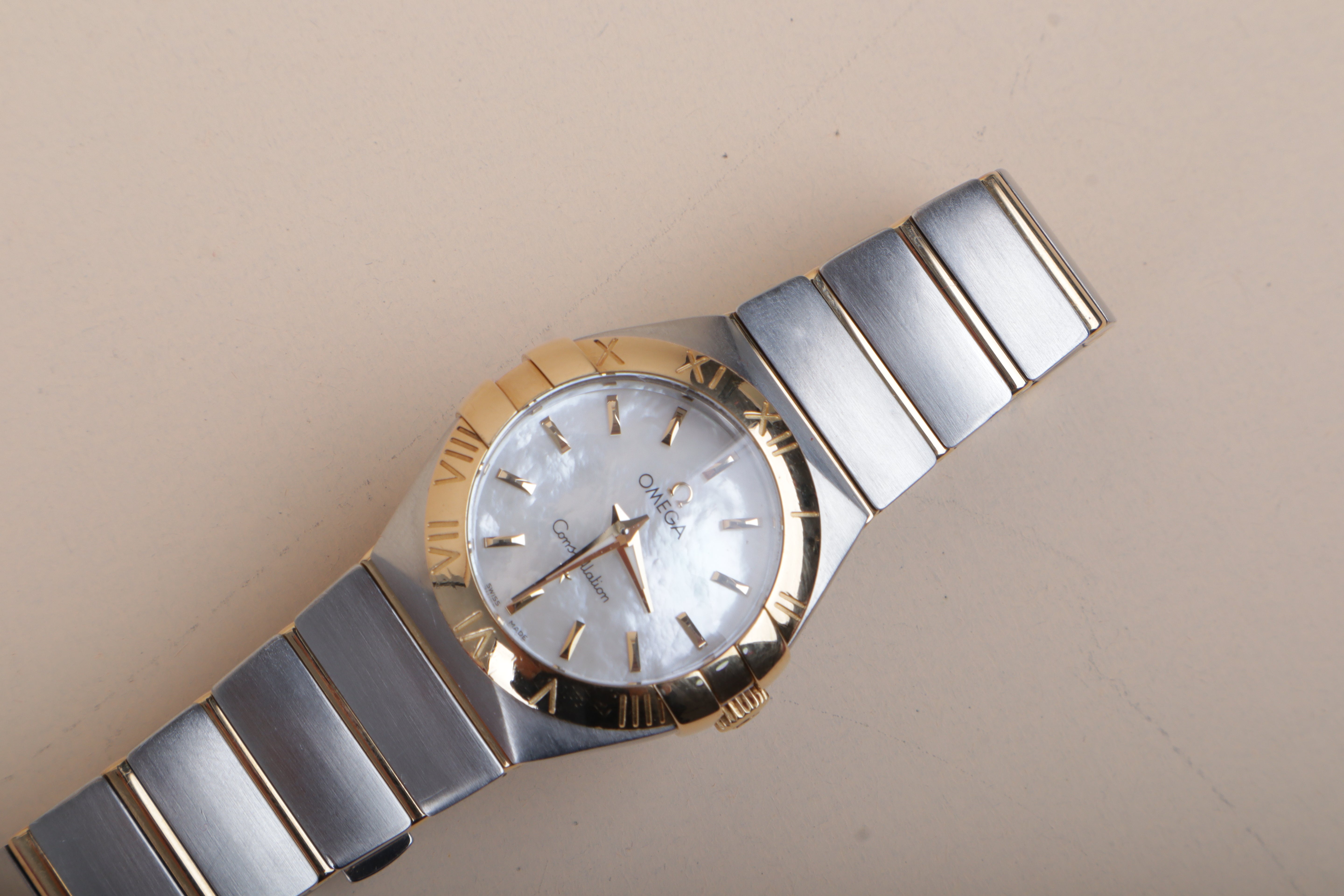 Omega 18K Yellow Gold Steel Constellation MOP 27mm Watch
