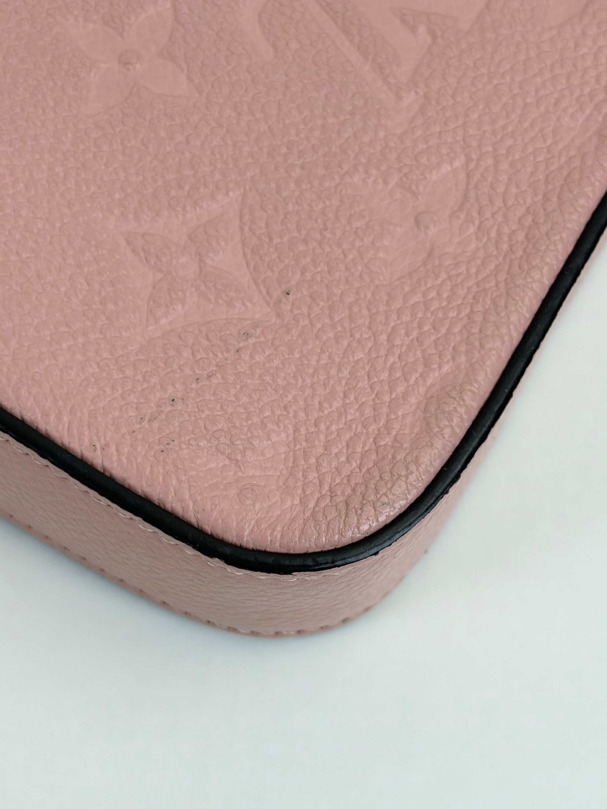 Louis Vuitton Pouder pink monogram empriente leather Felicie pochette