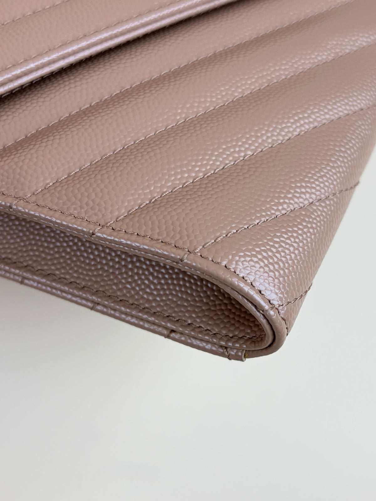 ysl vintage peach grain de poudre leather Cassandre flap