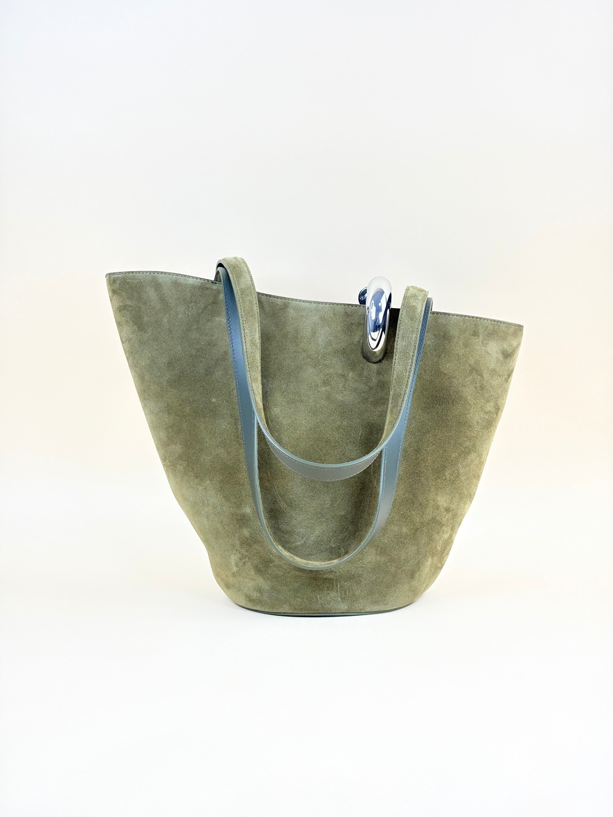 Jacquemus le bamboula moyen suede bucket bag
