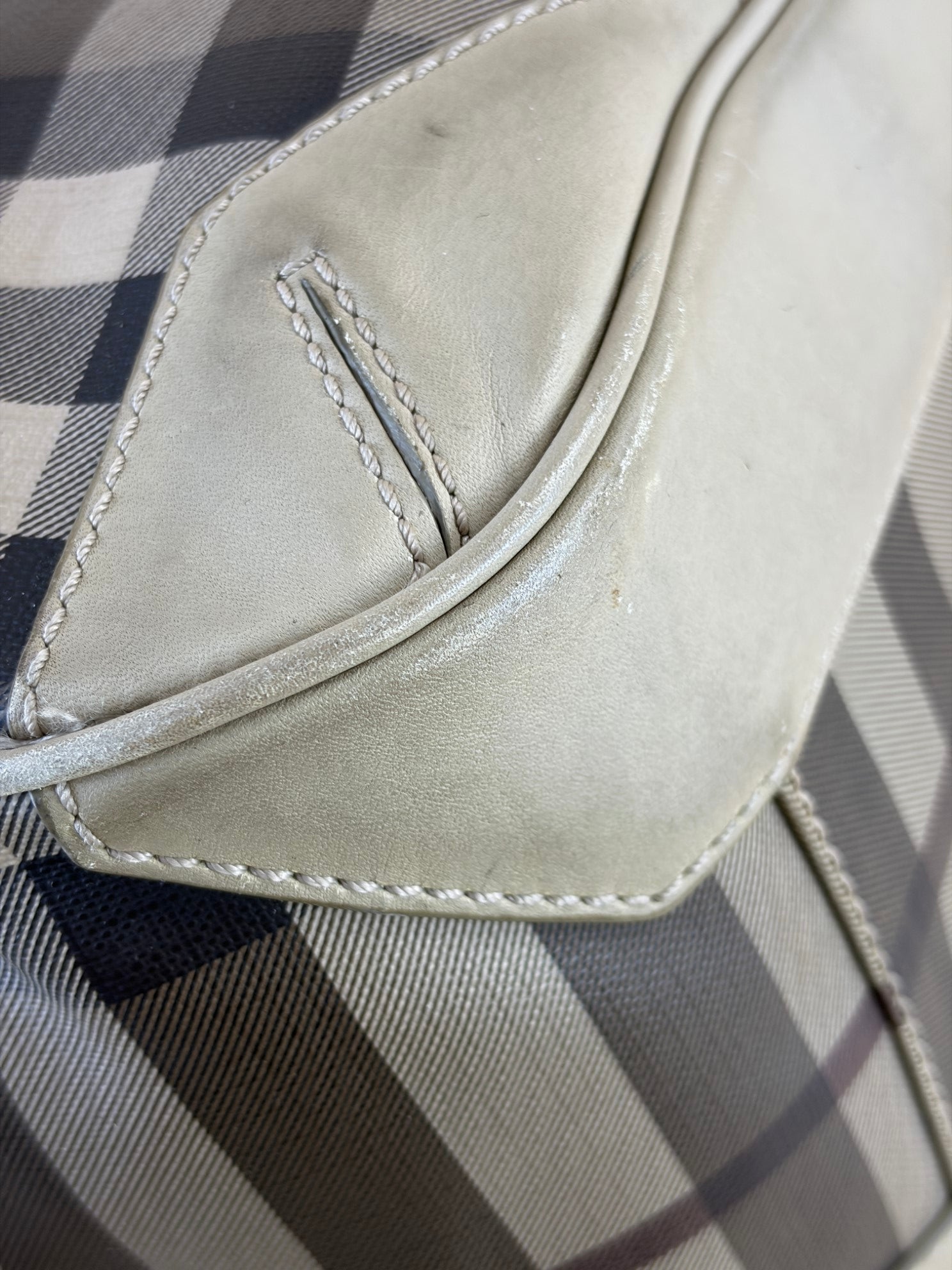 Burberry Beige Canterbury Smoked Check Tote Bag with Strap