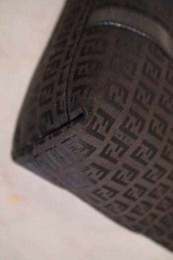 Fendi FF Black Shoulder Bag-handbag-Fendi-The Closet Egypt