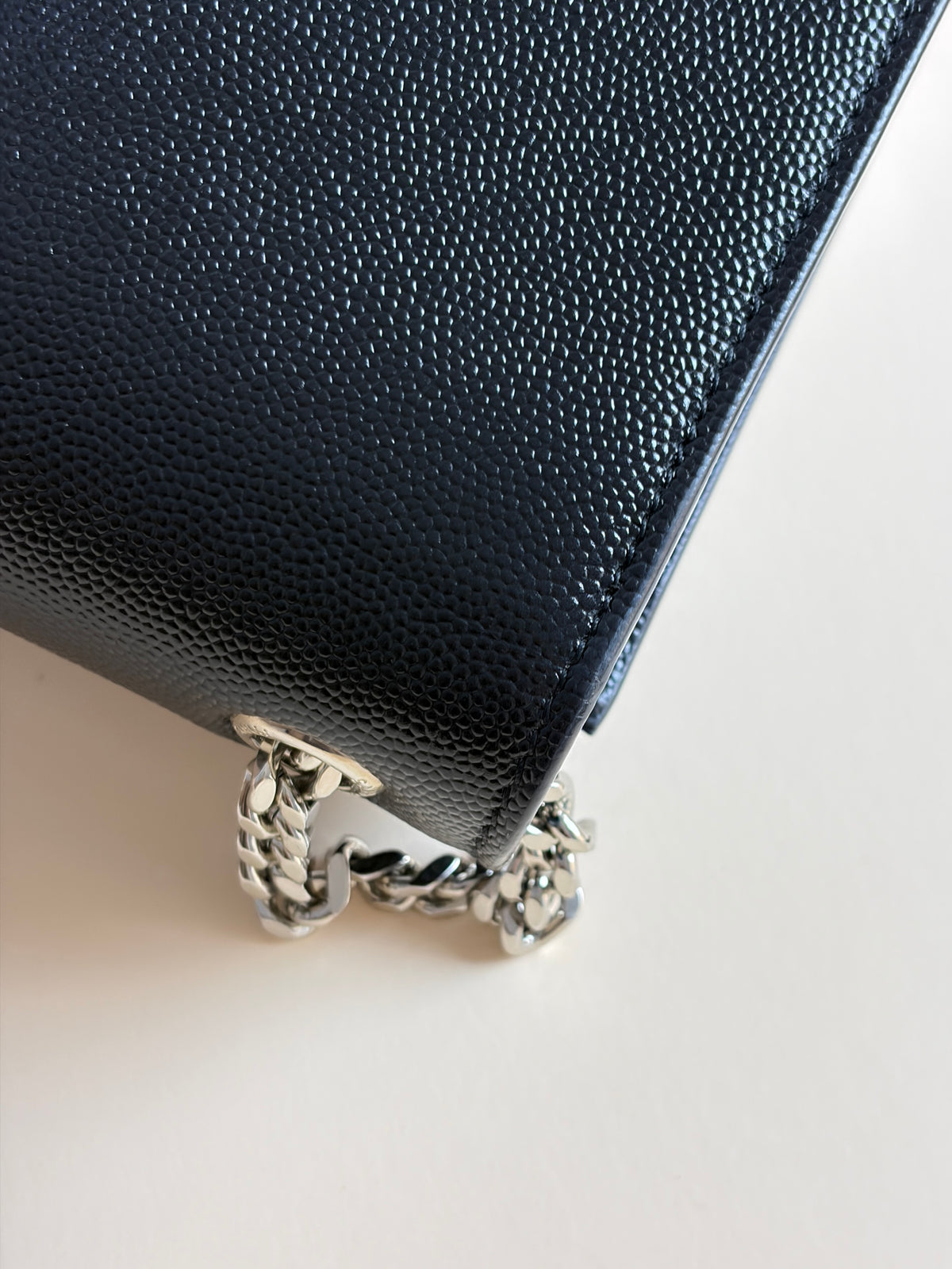 ysl black Kate medium