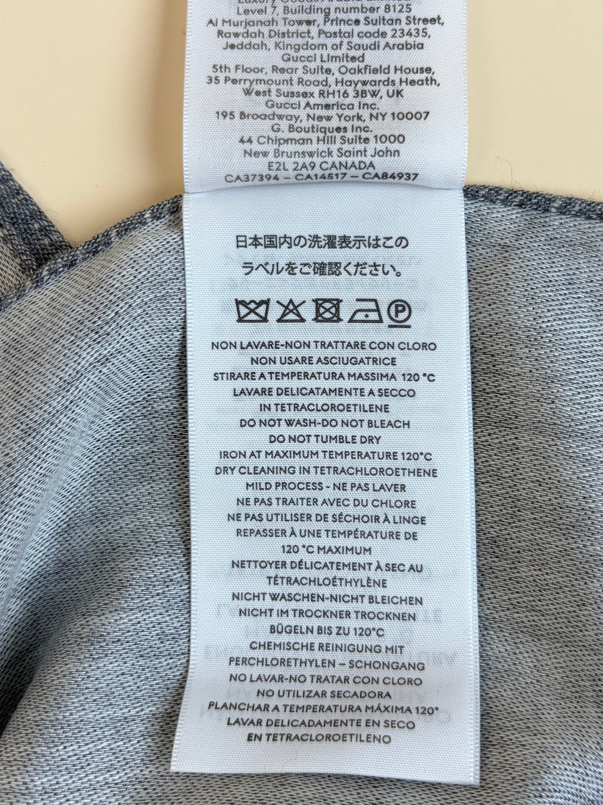 Gucci grey lead GG Scarf