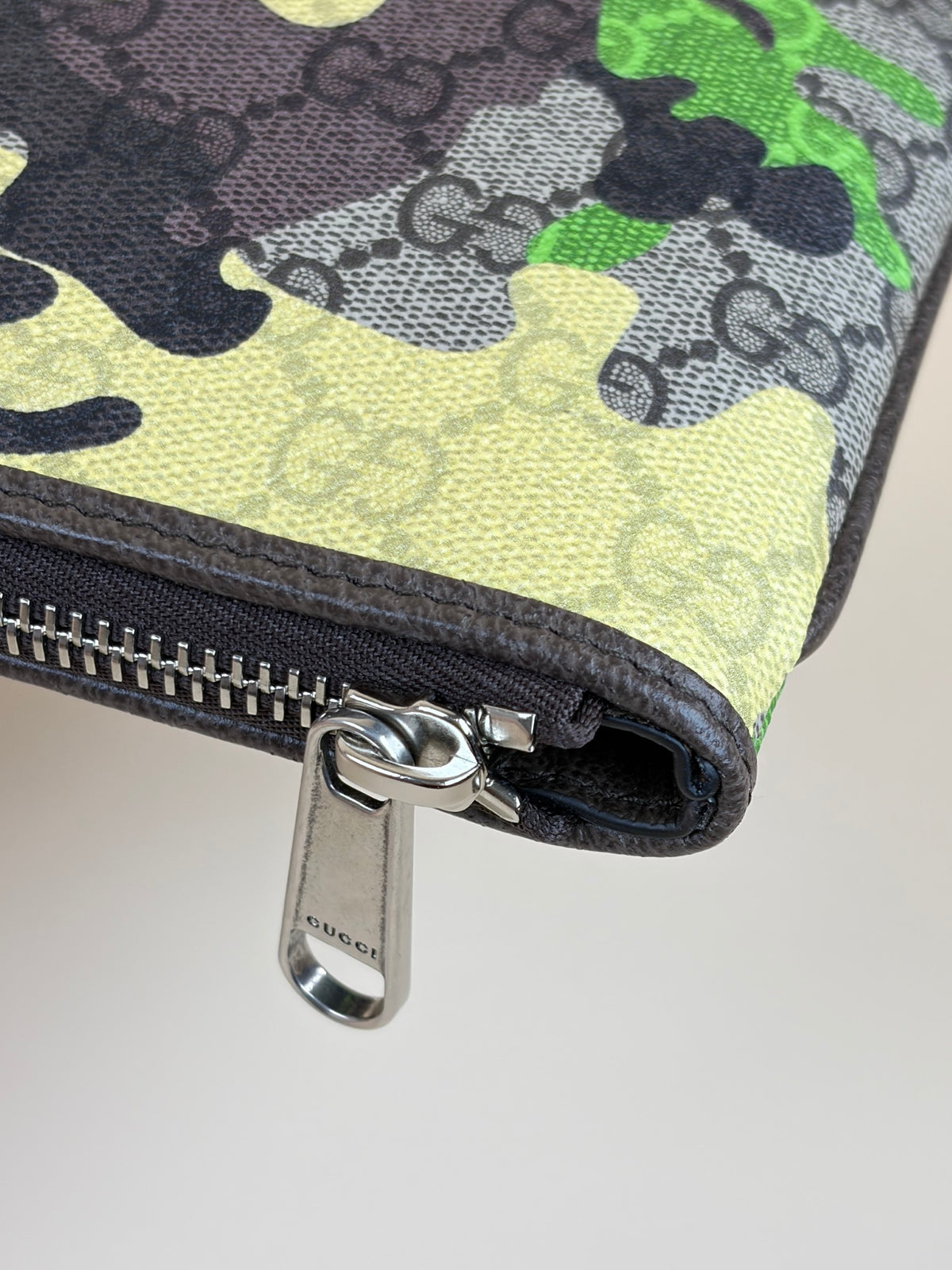 Gucci yellow/green GG supreme canvas camouflage pouch