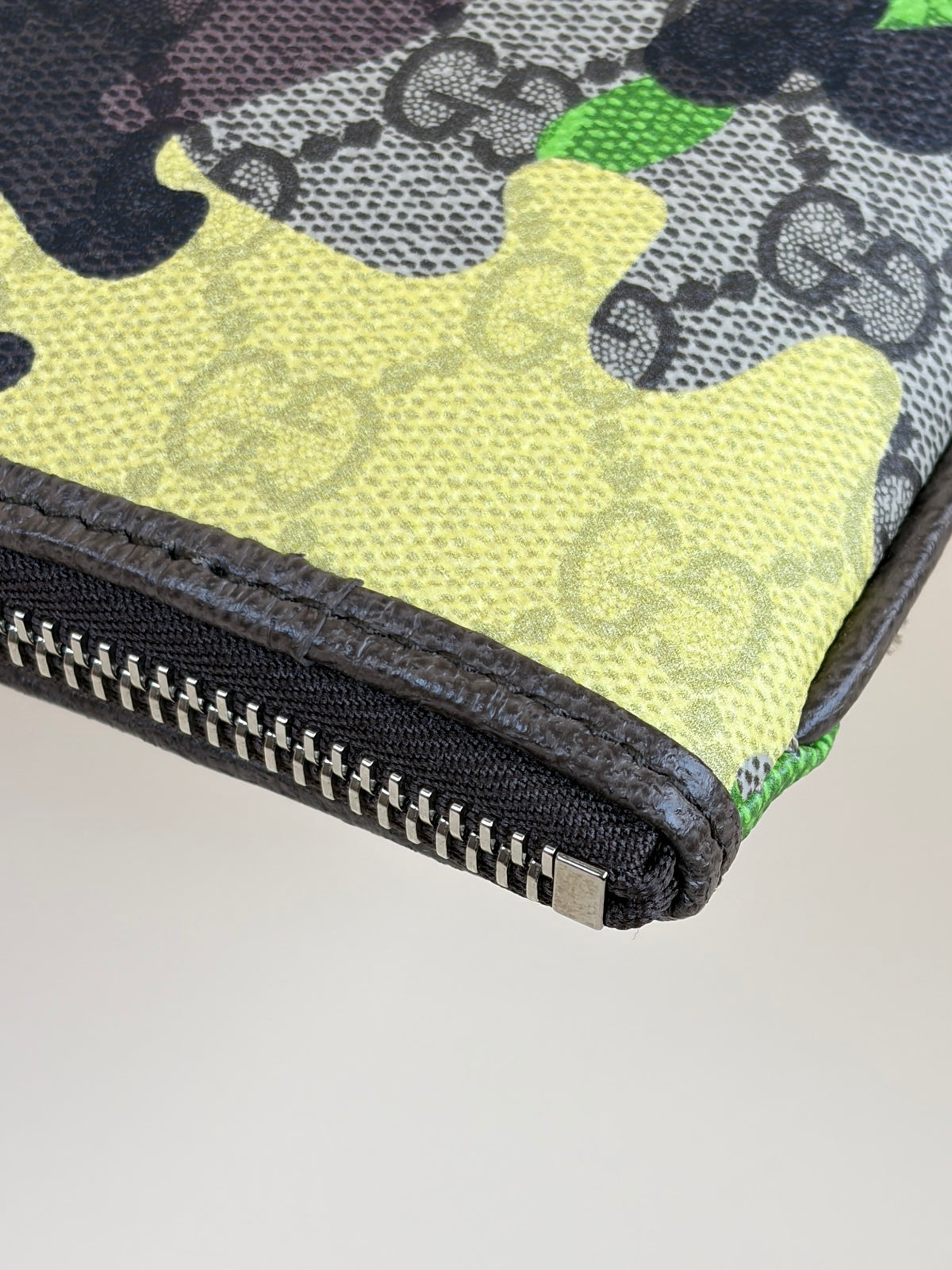 Gucci yellow/green GG supreme canvas camouflage pouch
