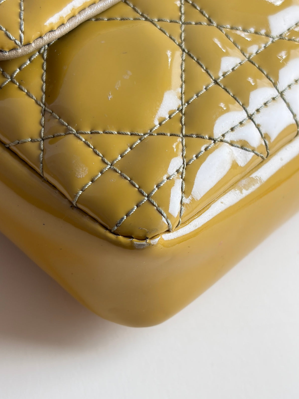 Dioe patent cannage miss dior promenade pouch dark yellow