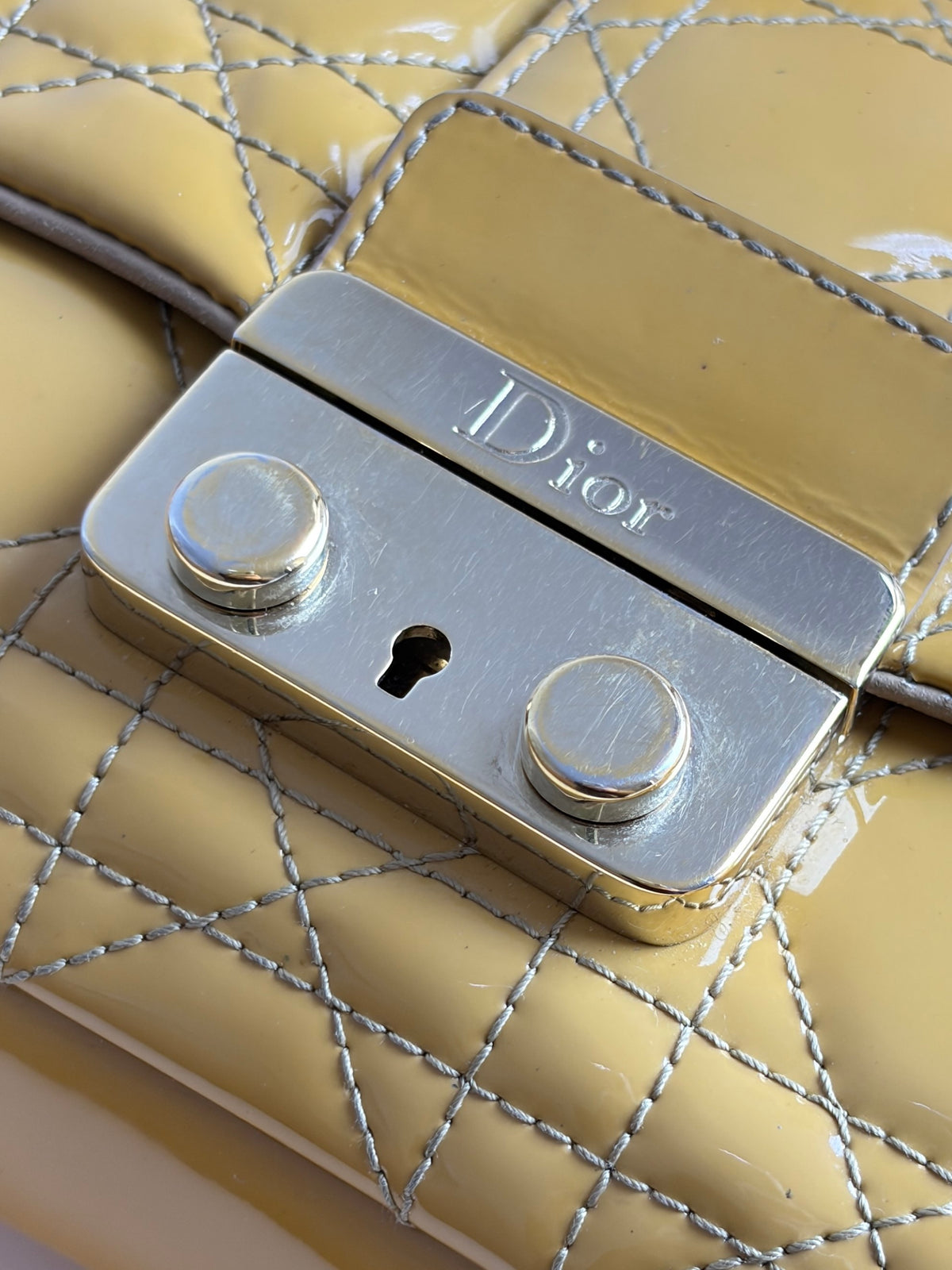 Dioe patent cannage miss dior promenade pouch dark yellow
