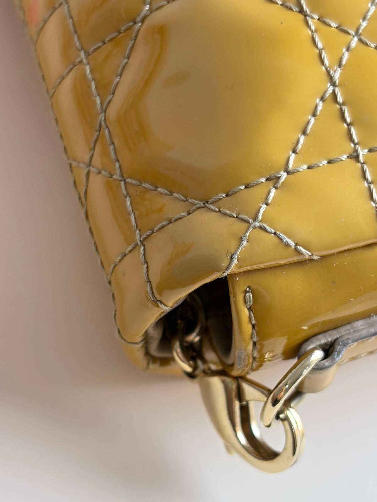 Dioe patent cannage miss dior promenade pouch dark yellow