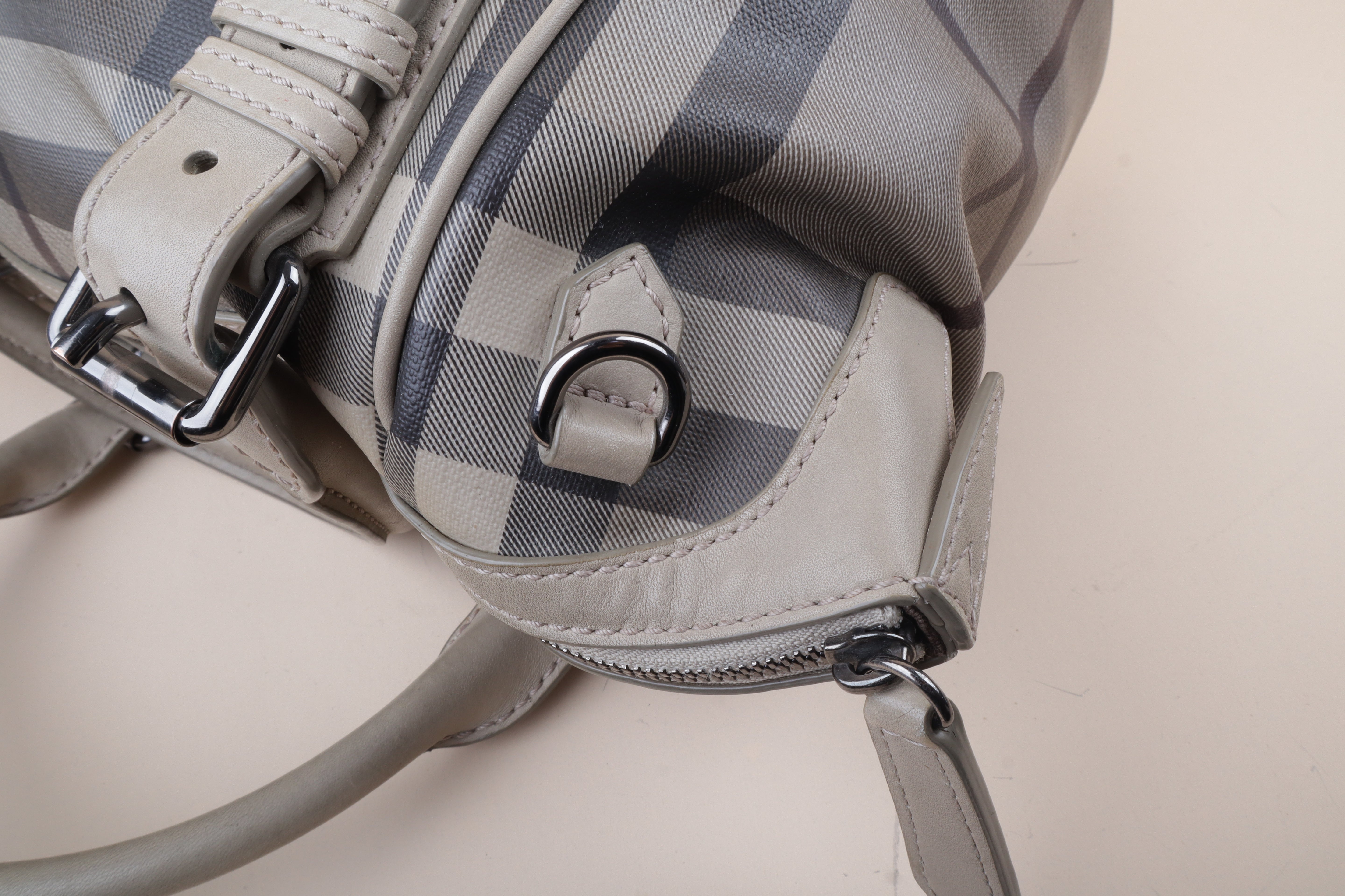 Burberry BAG trench smoke check coted