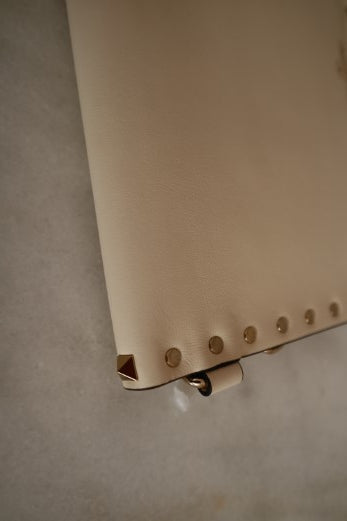 Valentino Off White Rockstud Pouch-Pouch-Valentino-The Closet Egypt