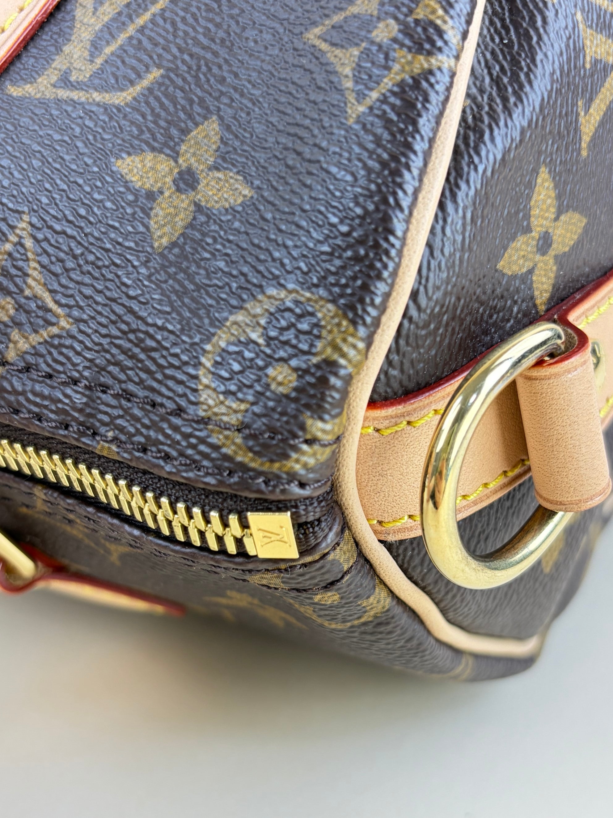 Louis Vuitton Monogram Speedy Bandouliere 25 Bag