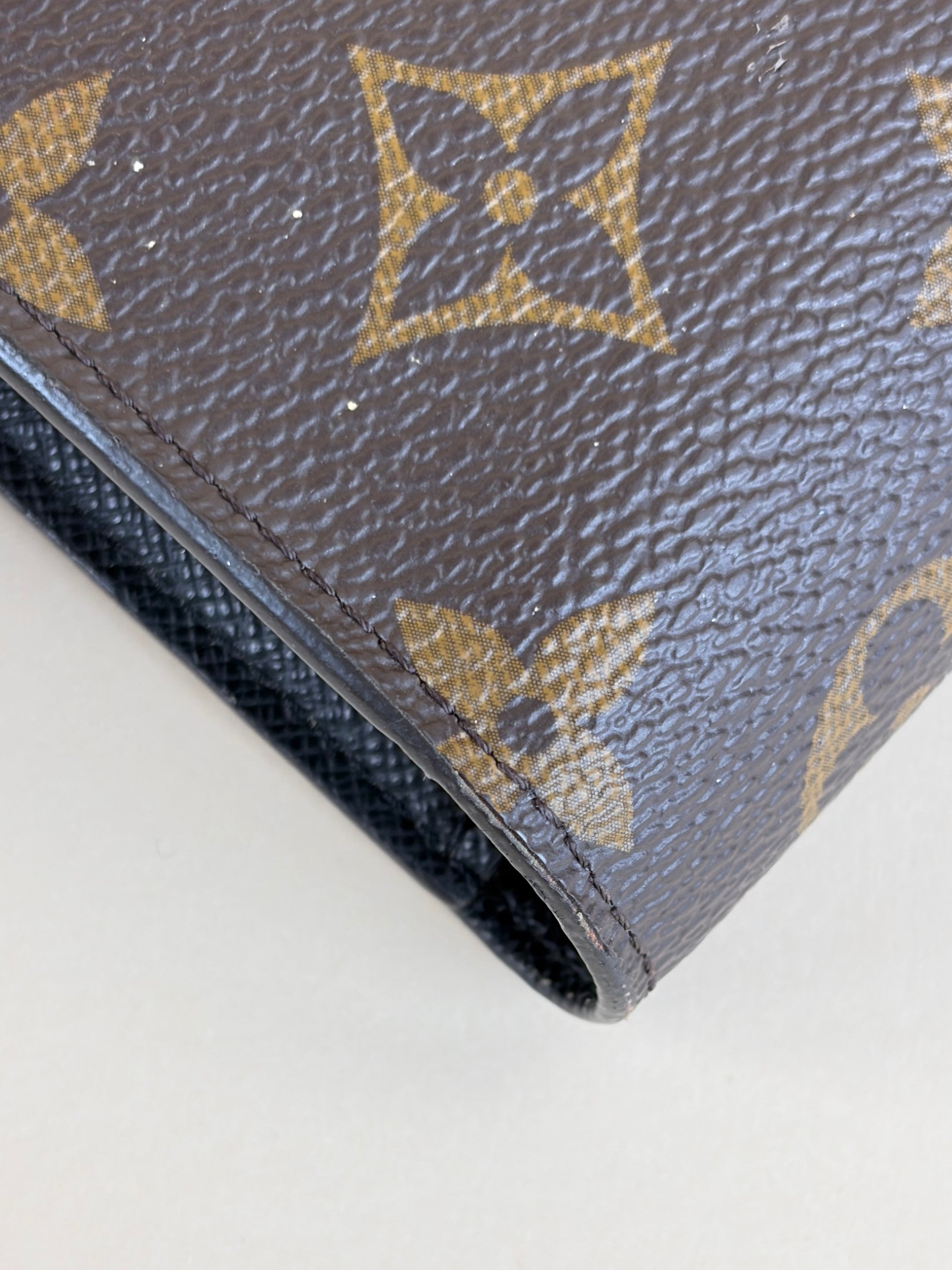 Louis Vuitton monogram reverse Juliette compact wallet