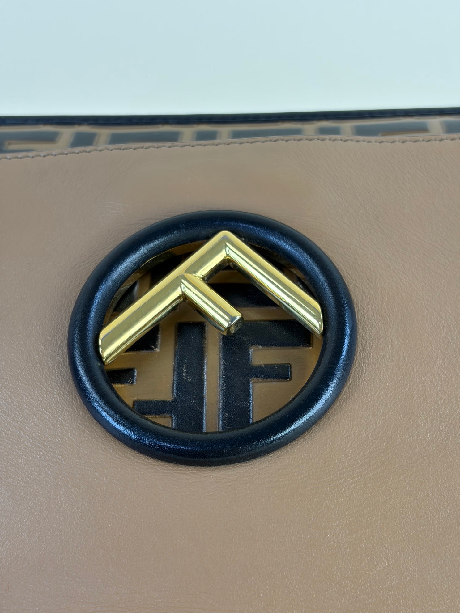 Fendi ff logo Zucca camel and black Kan I