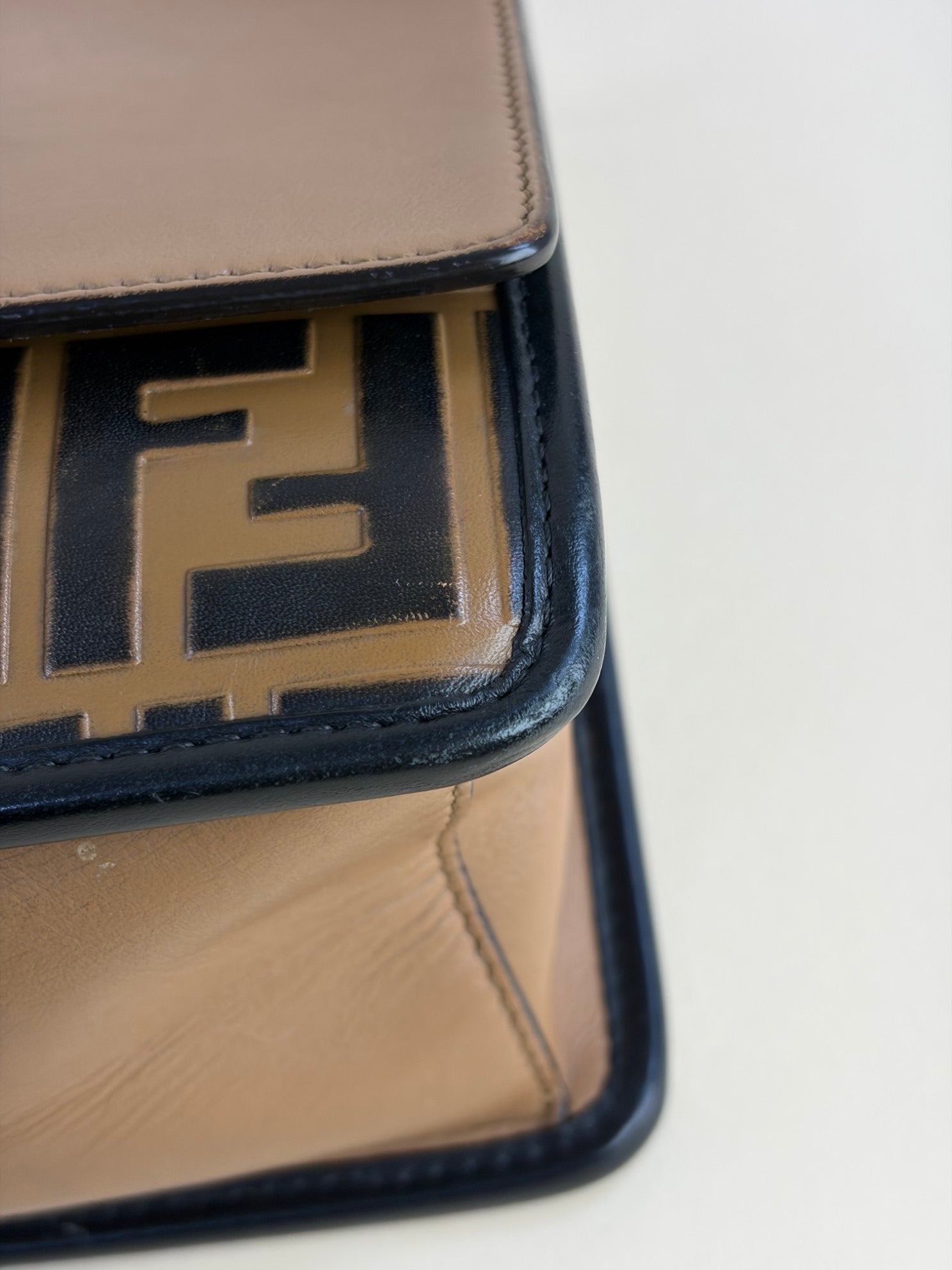 Fendi ff logo Zucca camel and black Kan I