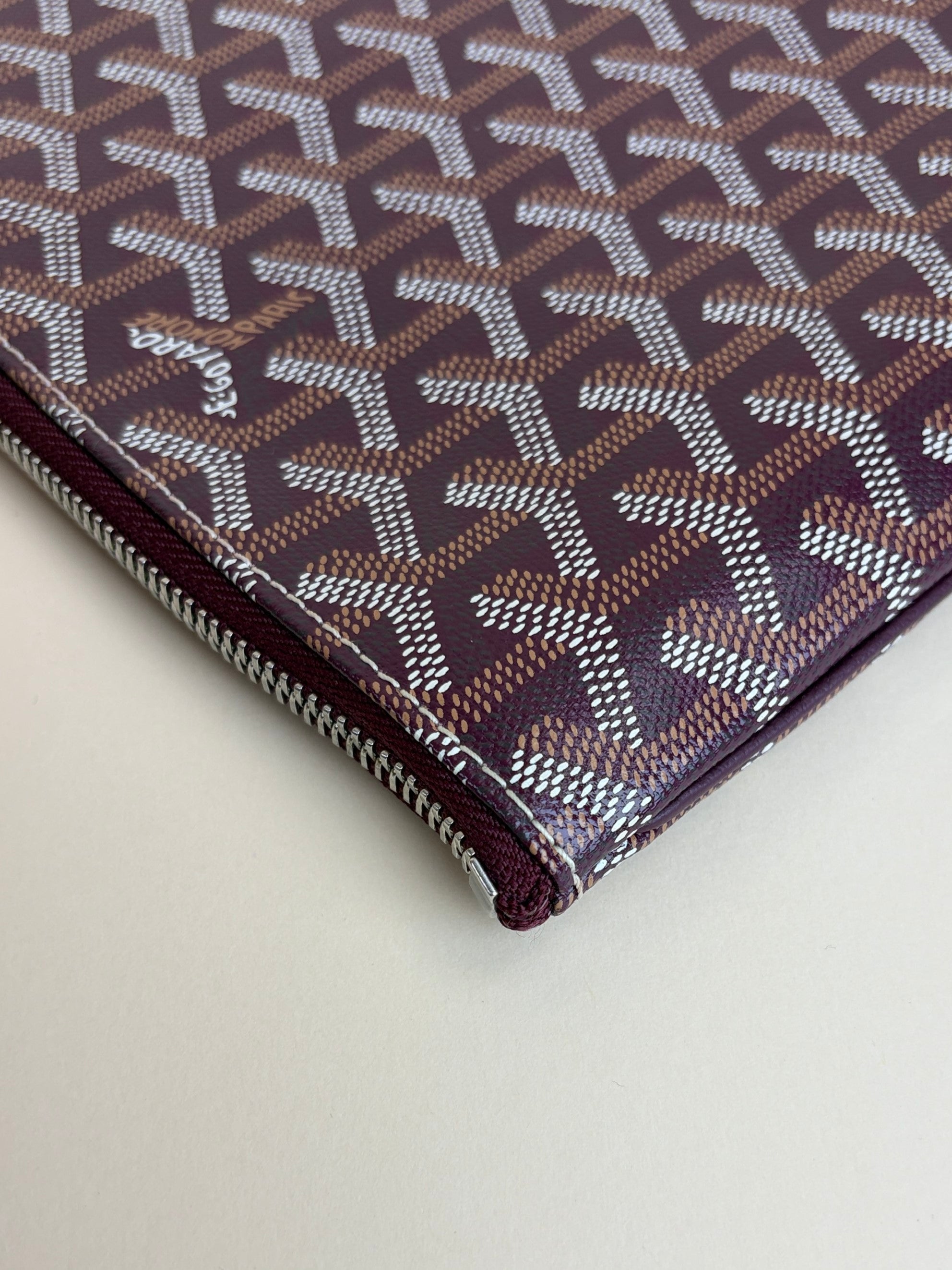 Goyard euro burgundy gabardine senat mgm pouch