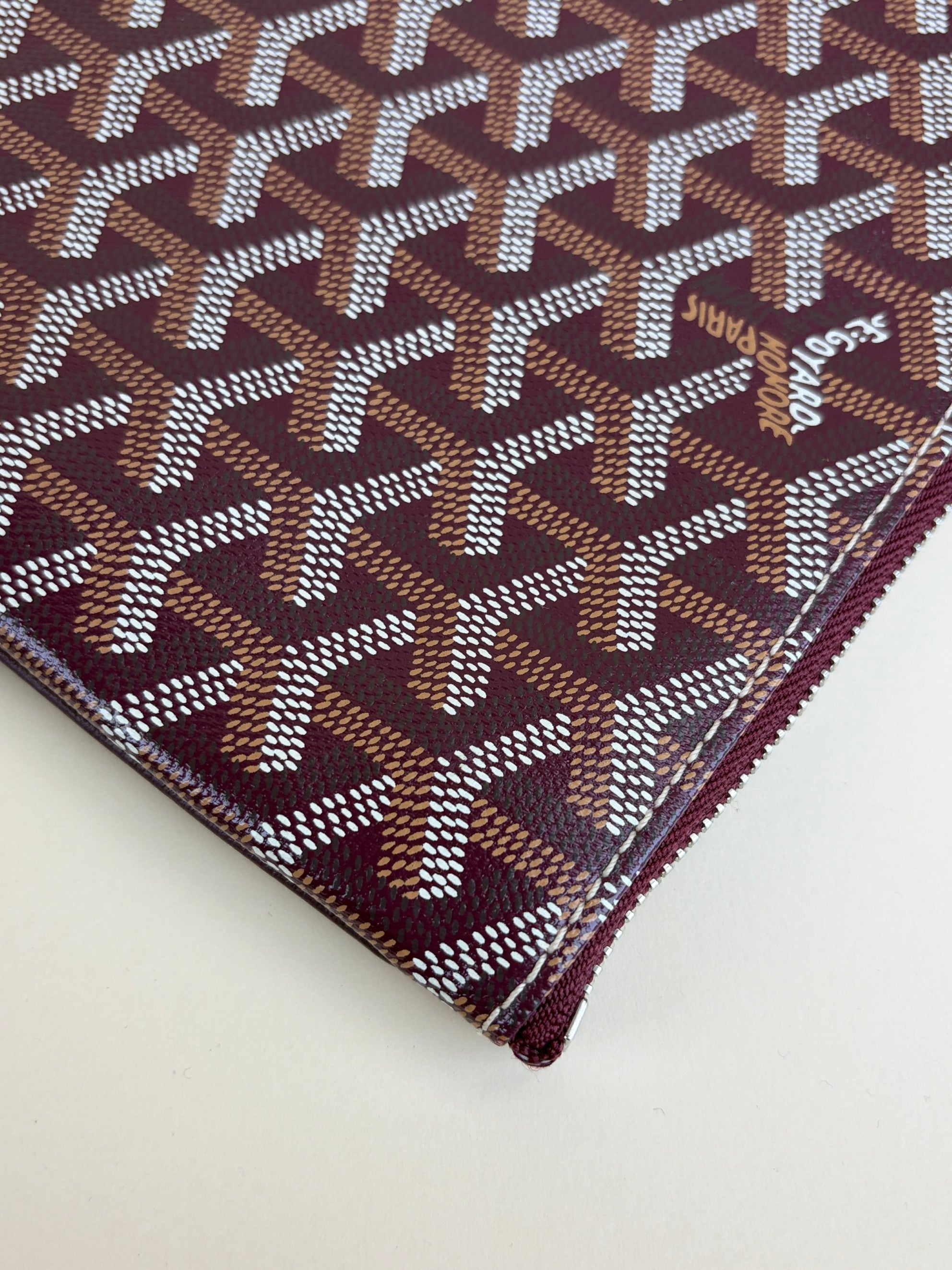 Goyard euro burgundy gabardine senat mgm pouch