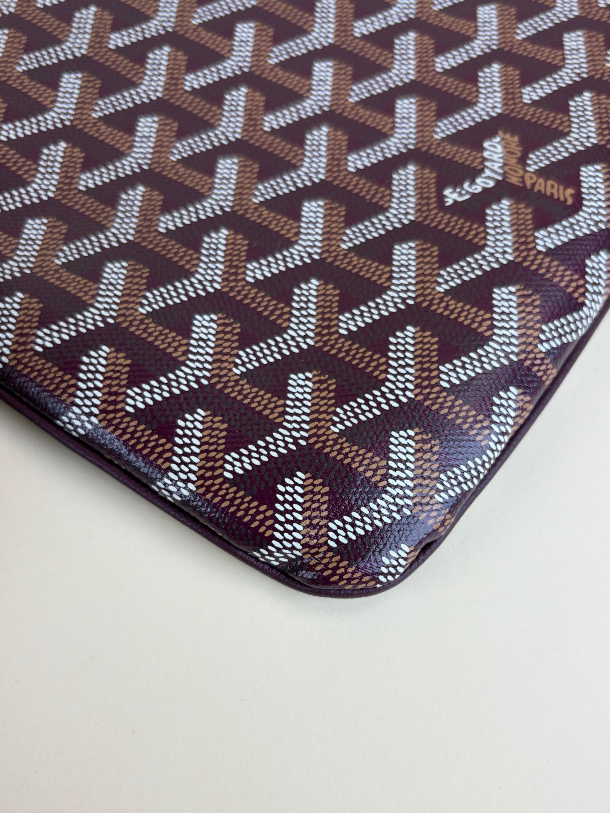 Goyard euro burgundy gabardine senat mgm pouch