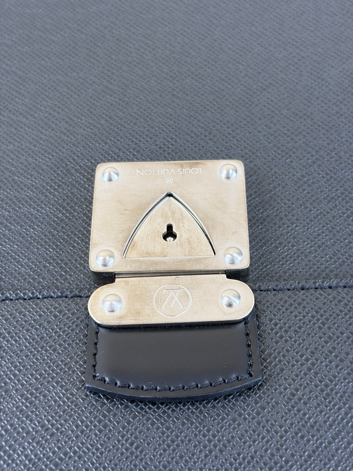 louis vuitton adoise taiga leather dark grey rousto 1 compartment business bag