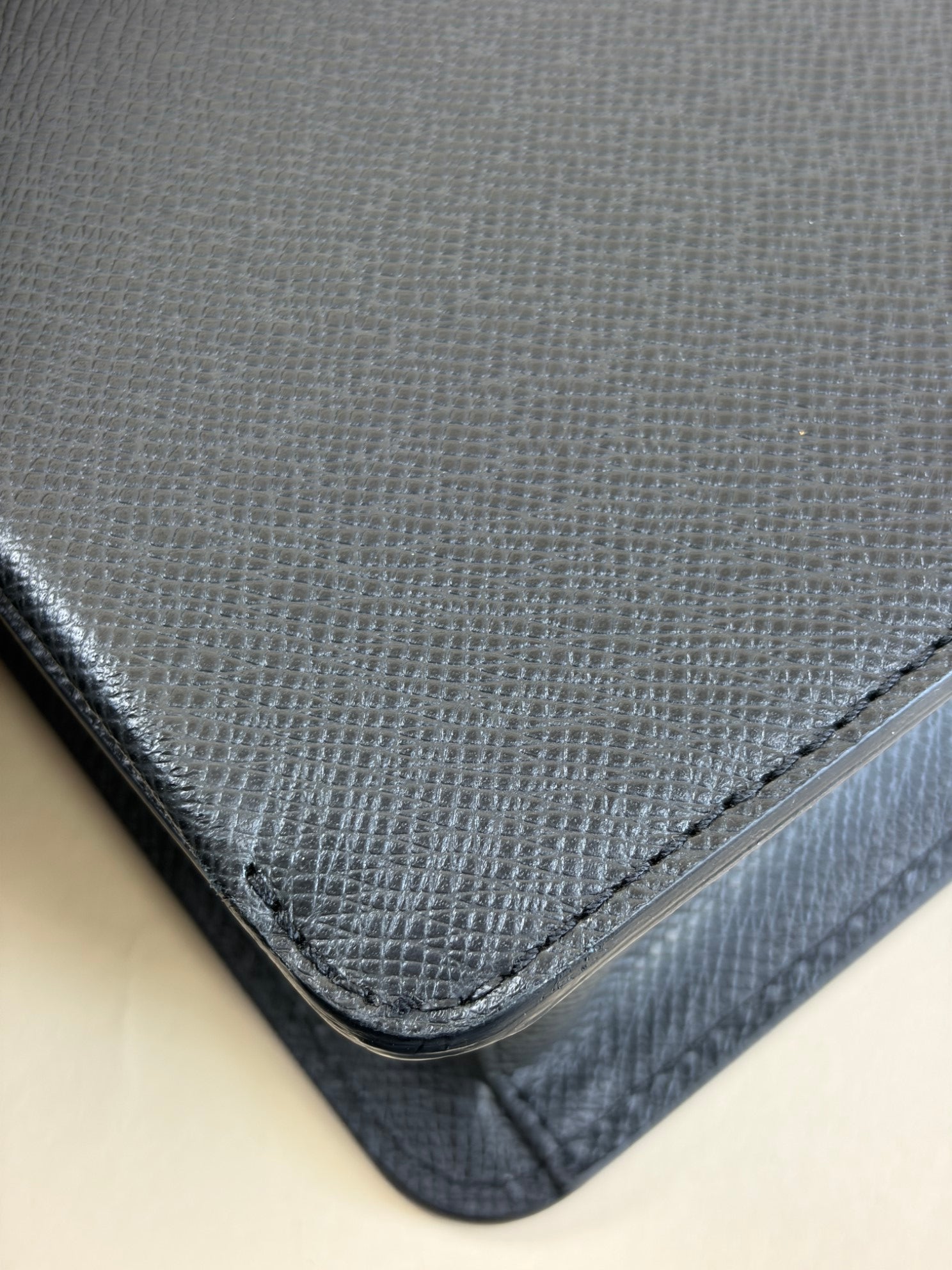 louis vuitton adoise taiga leather dark grey rousto 1 compartment business bag