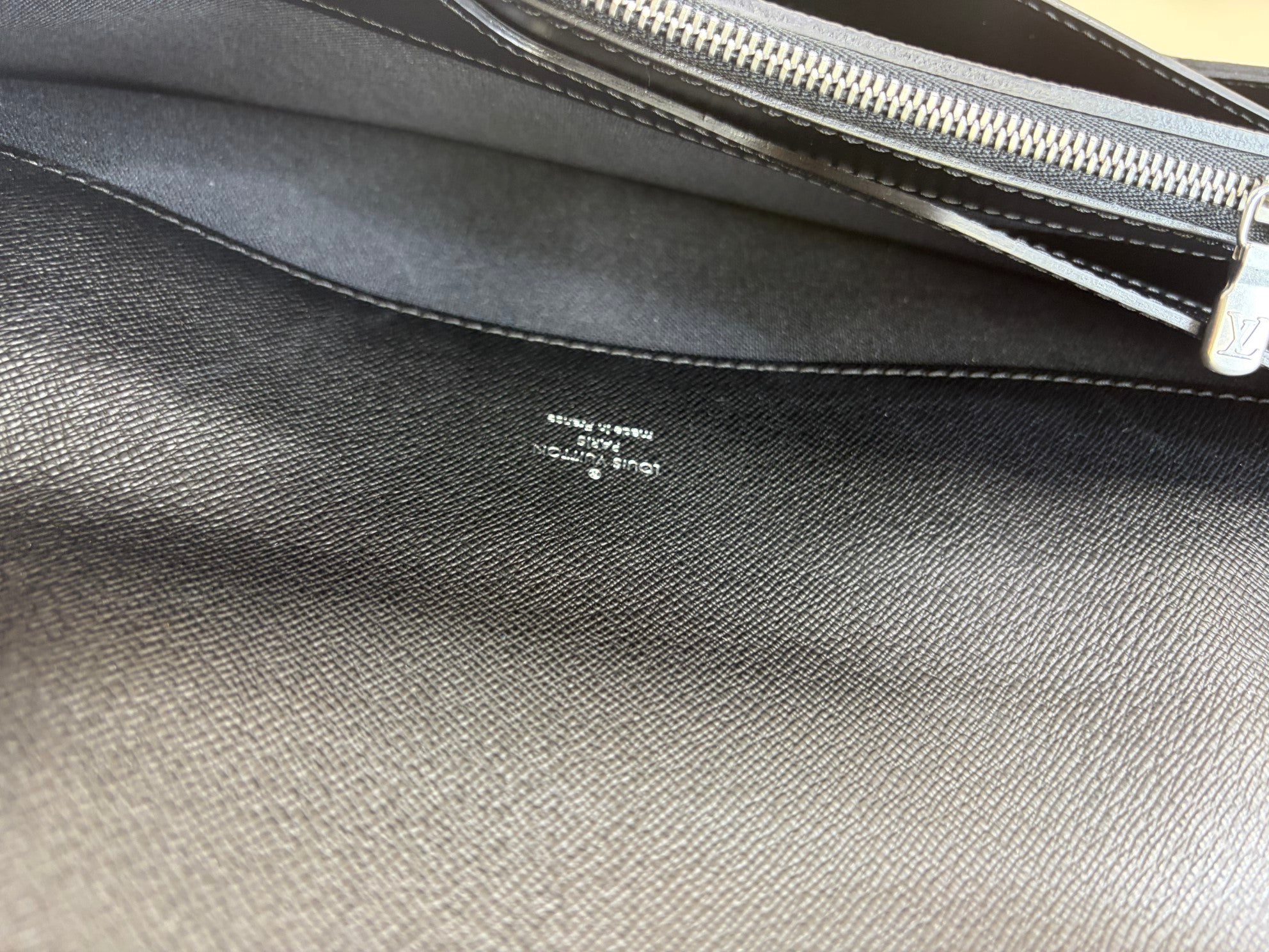 louis vuitton adoise taiga leather dark grey rousto 1 compartment business bag