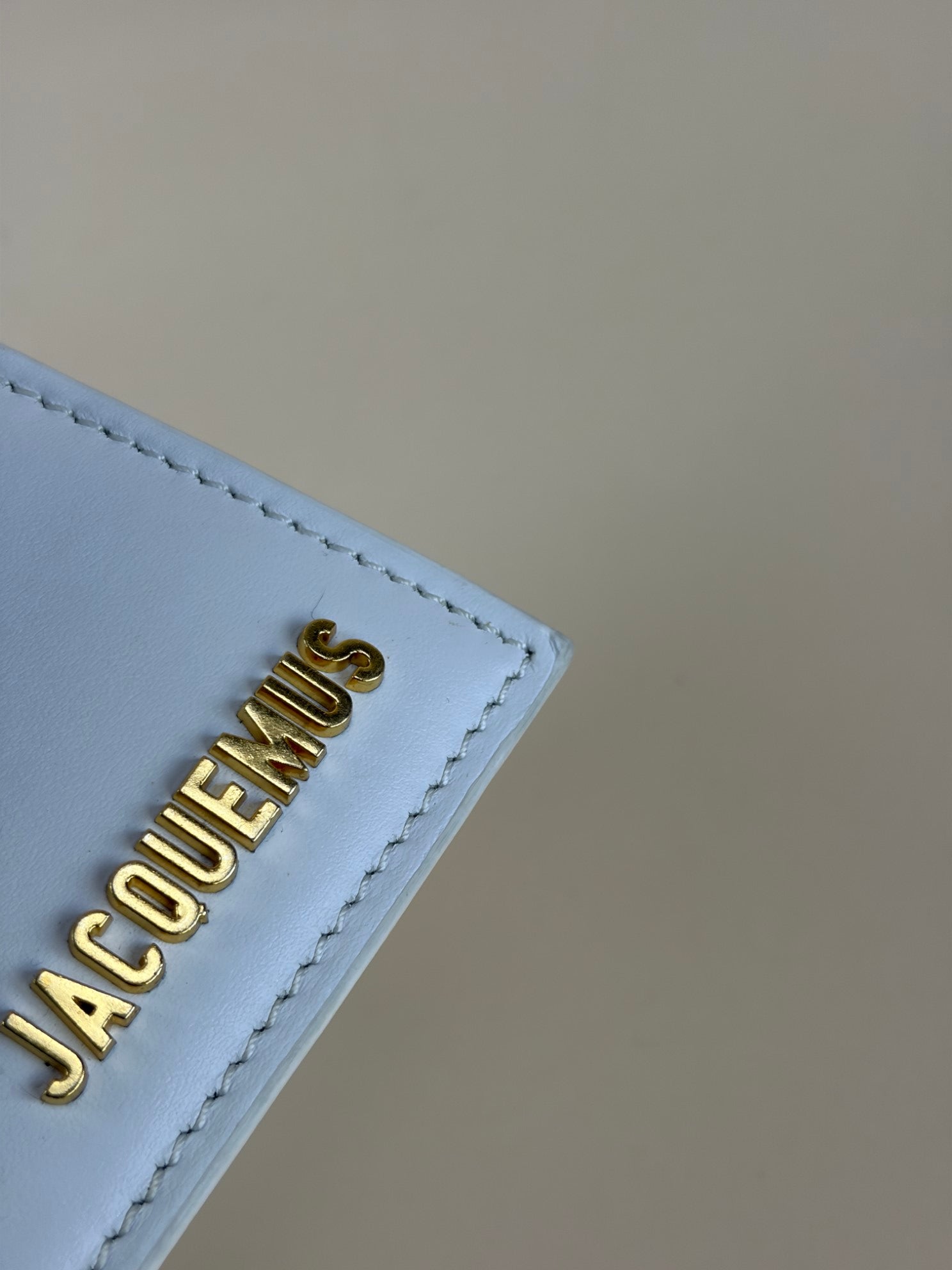 Jacquemus White Le Chiquito Medium Tote Bag with Strap