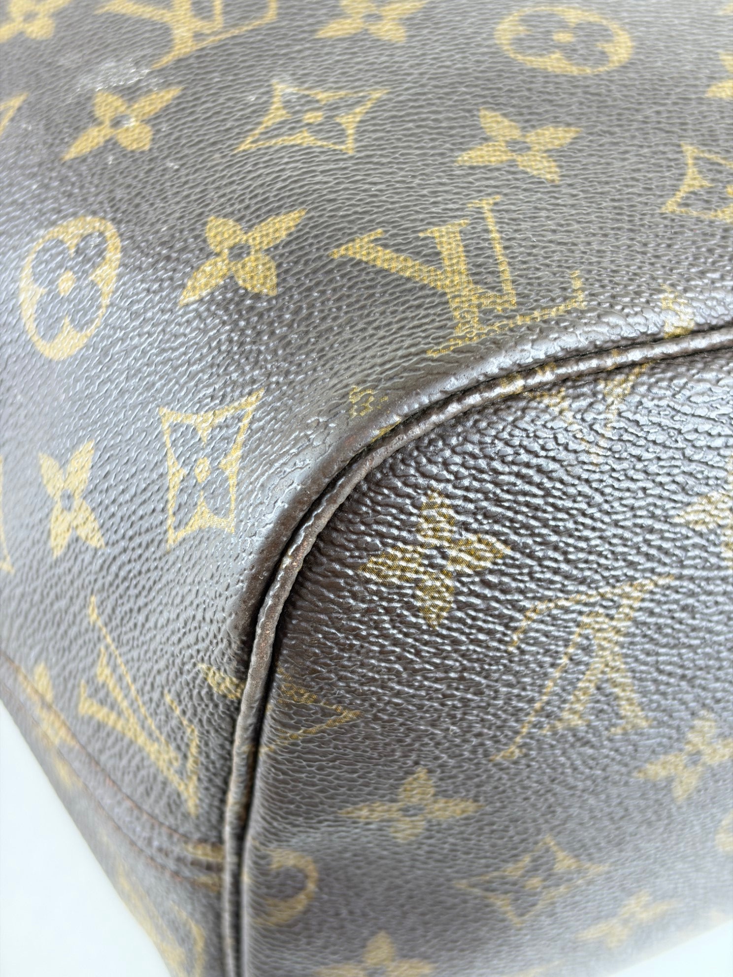 Louis Vuitton Monogram canvas MM Neverfull Bag