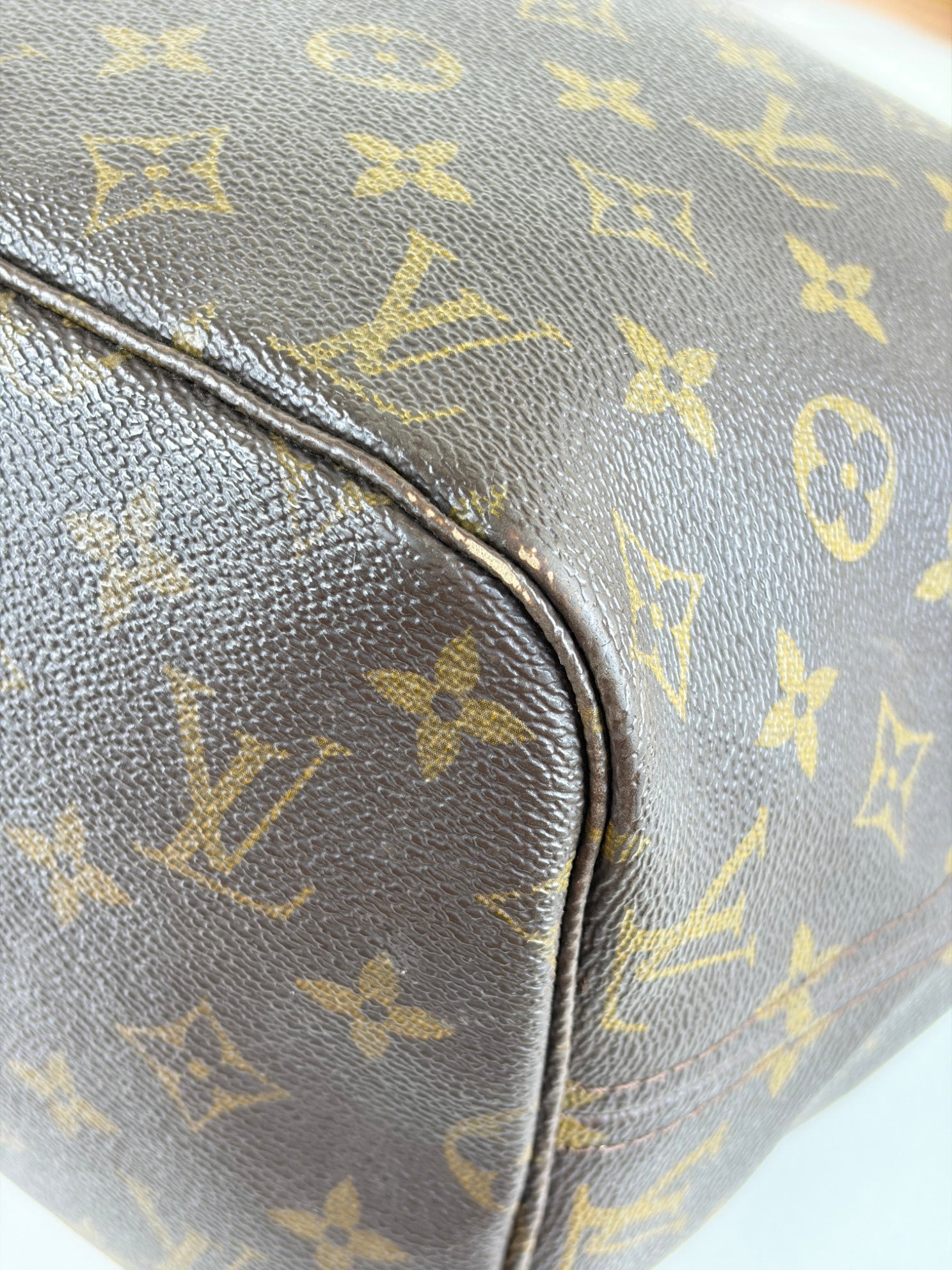 Louis Vuitton Monogram canvas MM Neverfull Bag