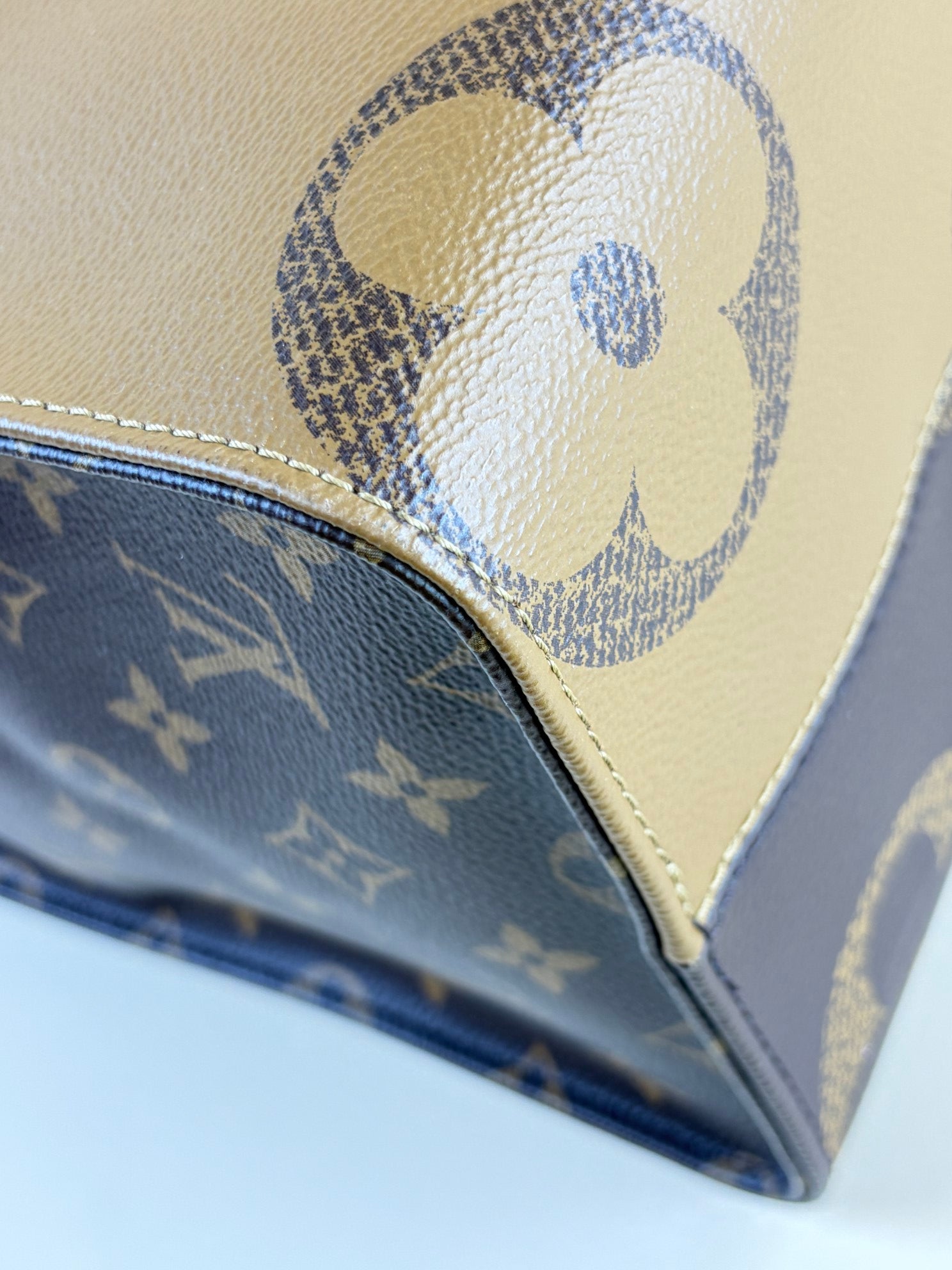 Louis Vuitton Monogram Onthego MM Bag