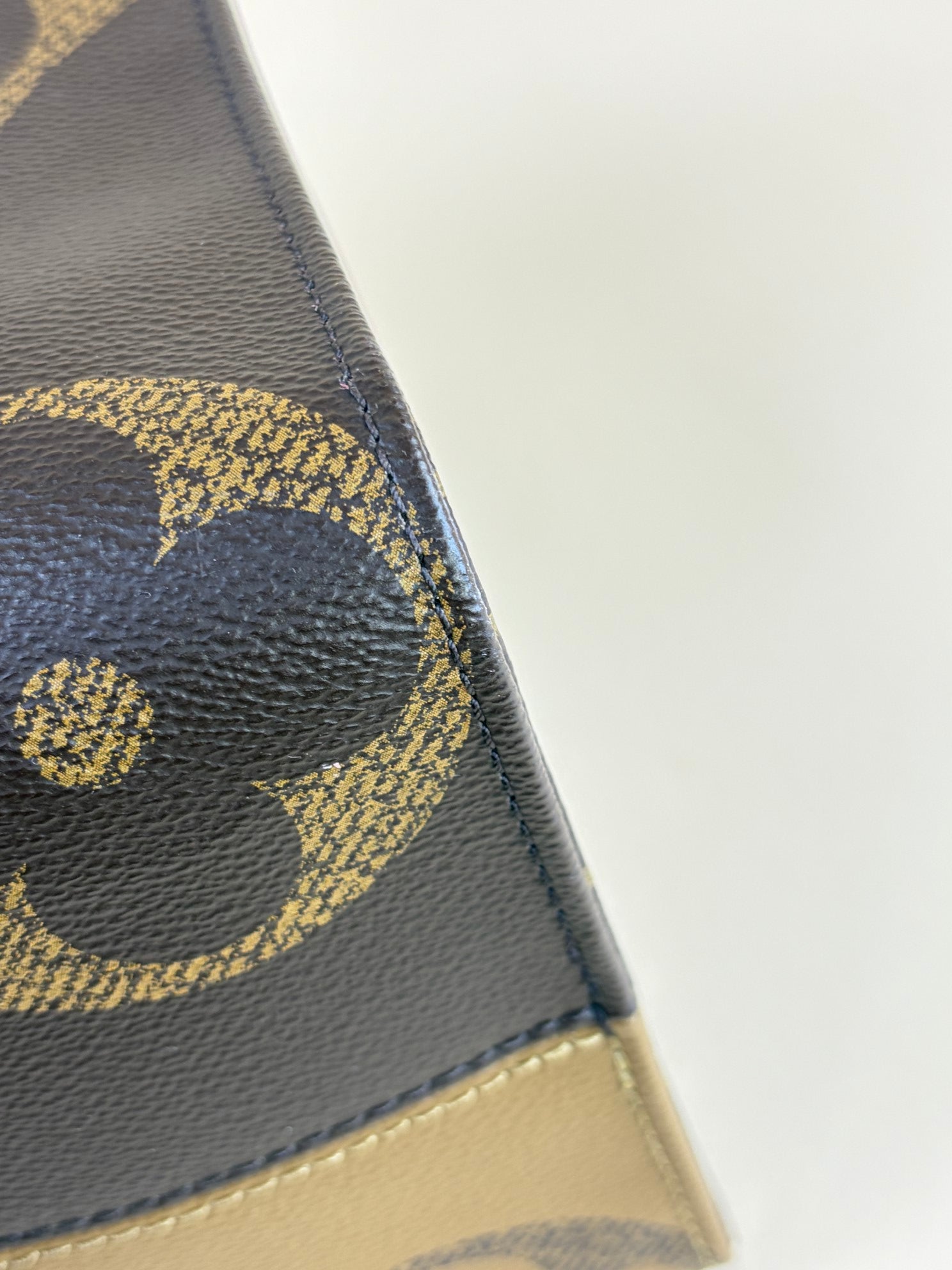 Louis Vuitton Monogram Onthego MM Bag