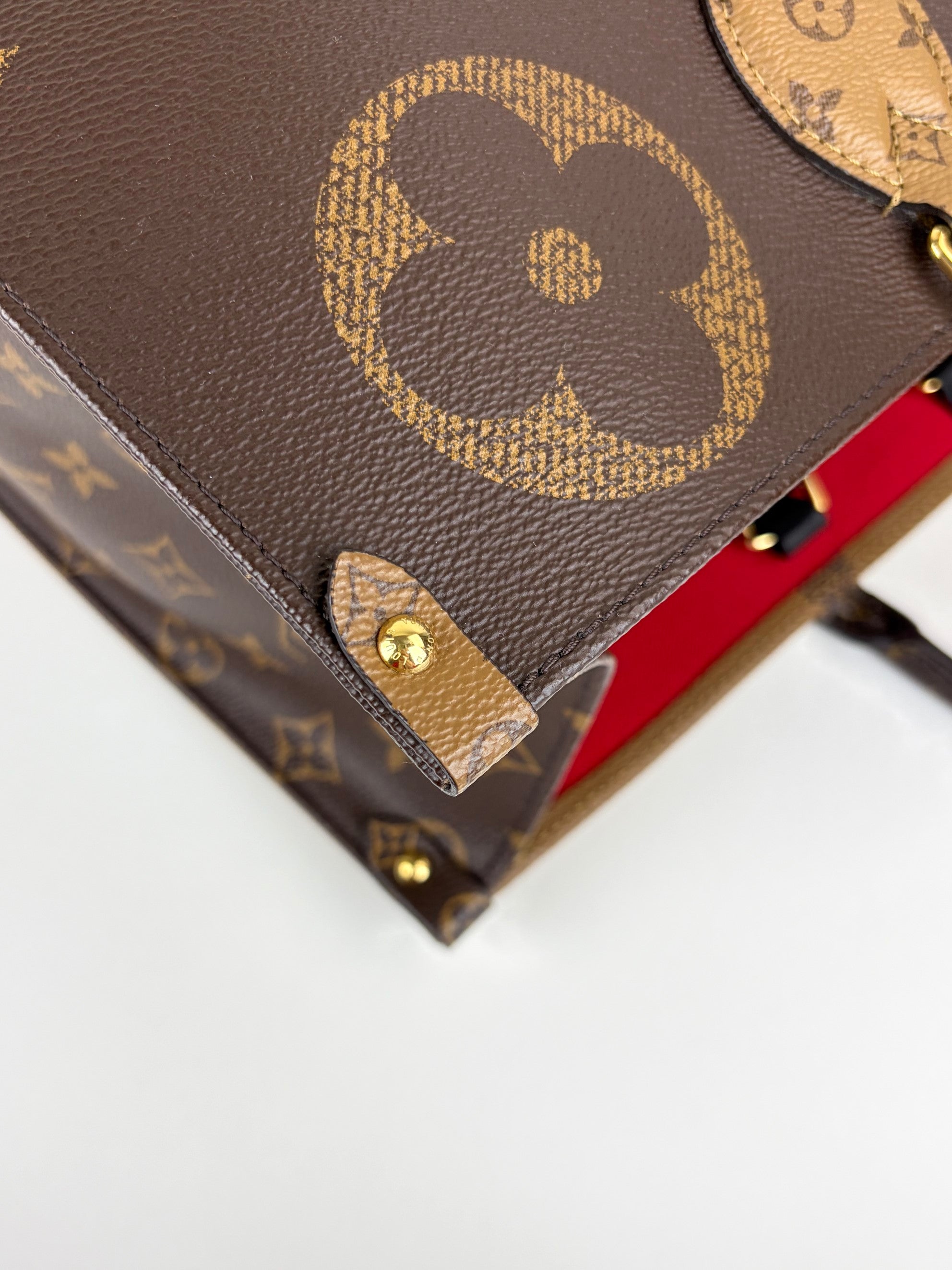 Louis Vuitton Monogram giant canvas on the go GM tote bag