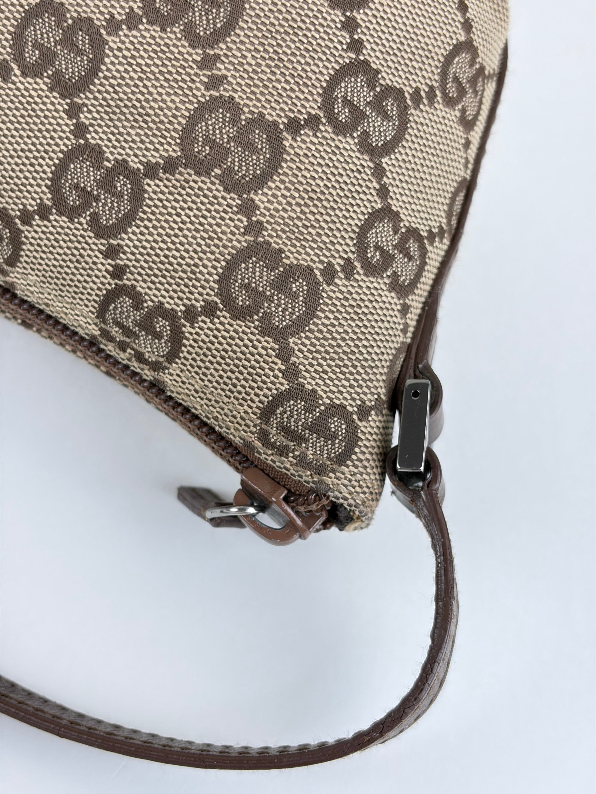 Gucci monogram boat pochette vintage gg beige mini bag