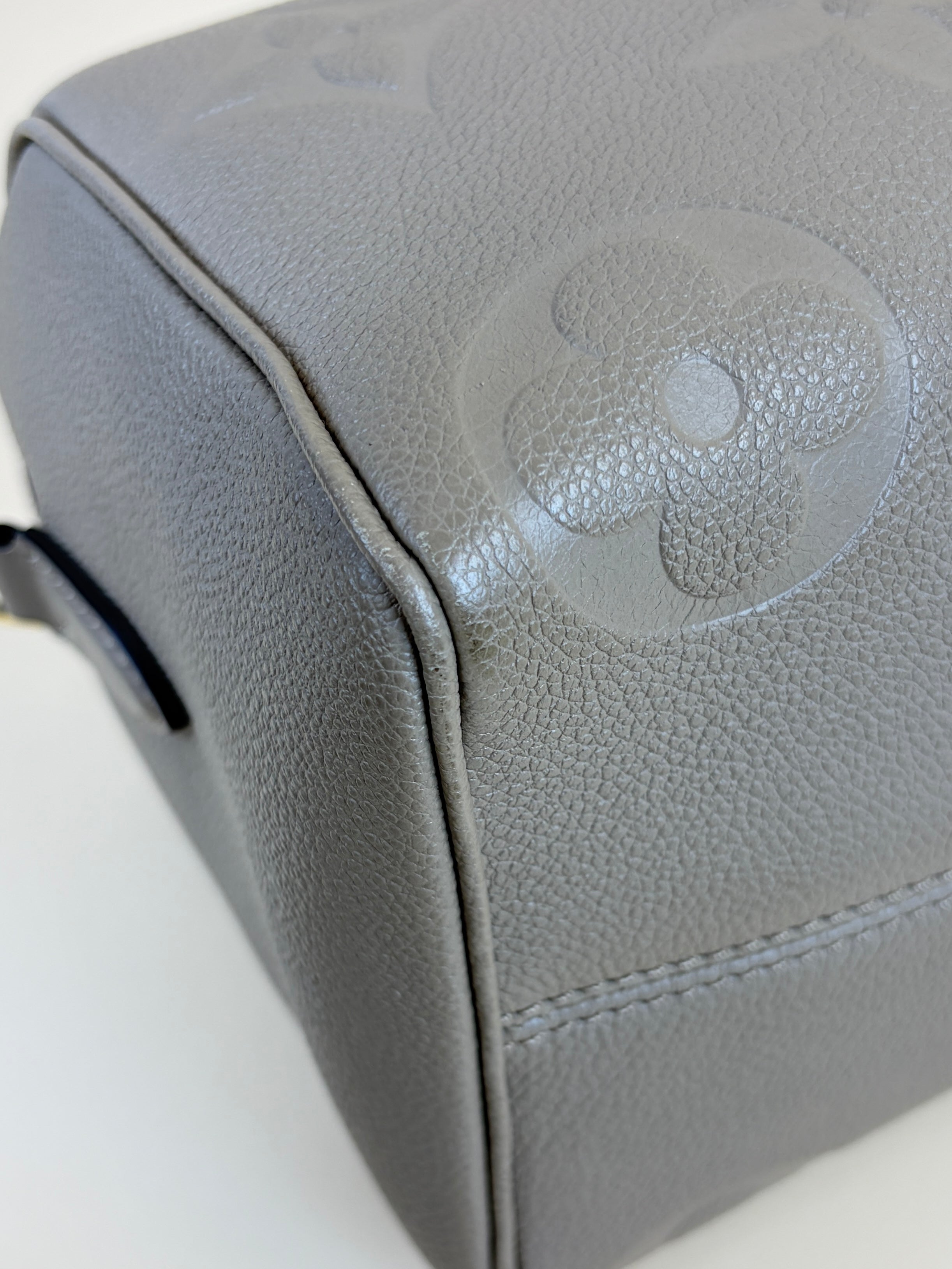 louis Vuitton turtledove monogram empreinte speedy bandouliere 25