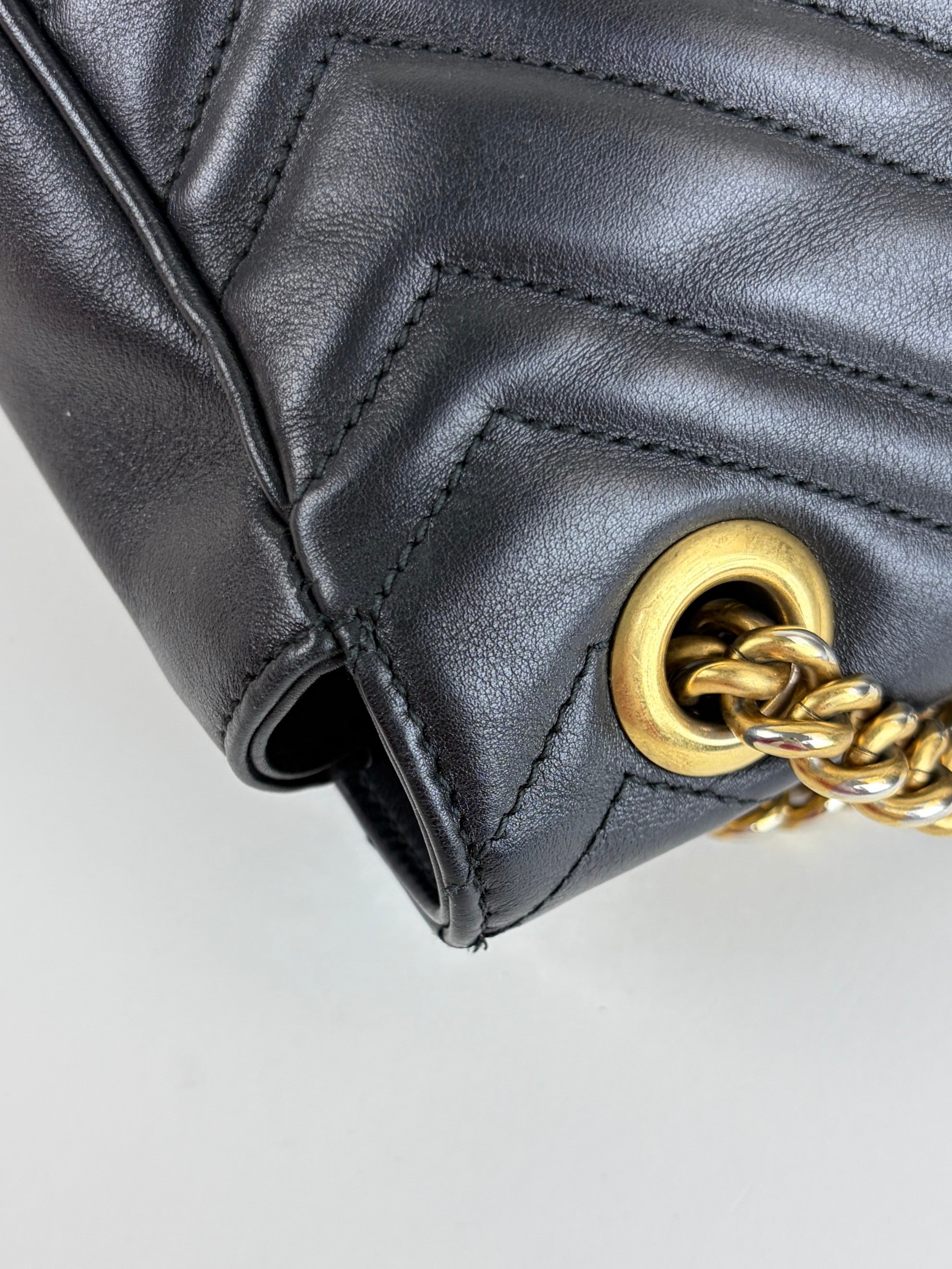 Gucci Black gg Marmont medium Shoulder Bag