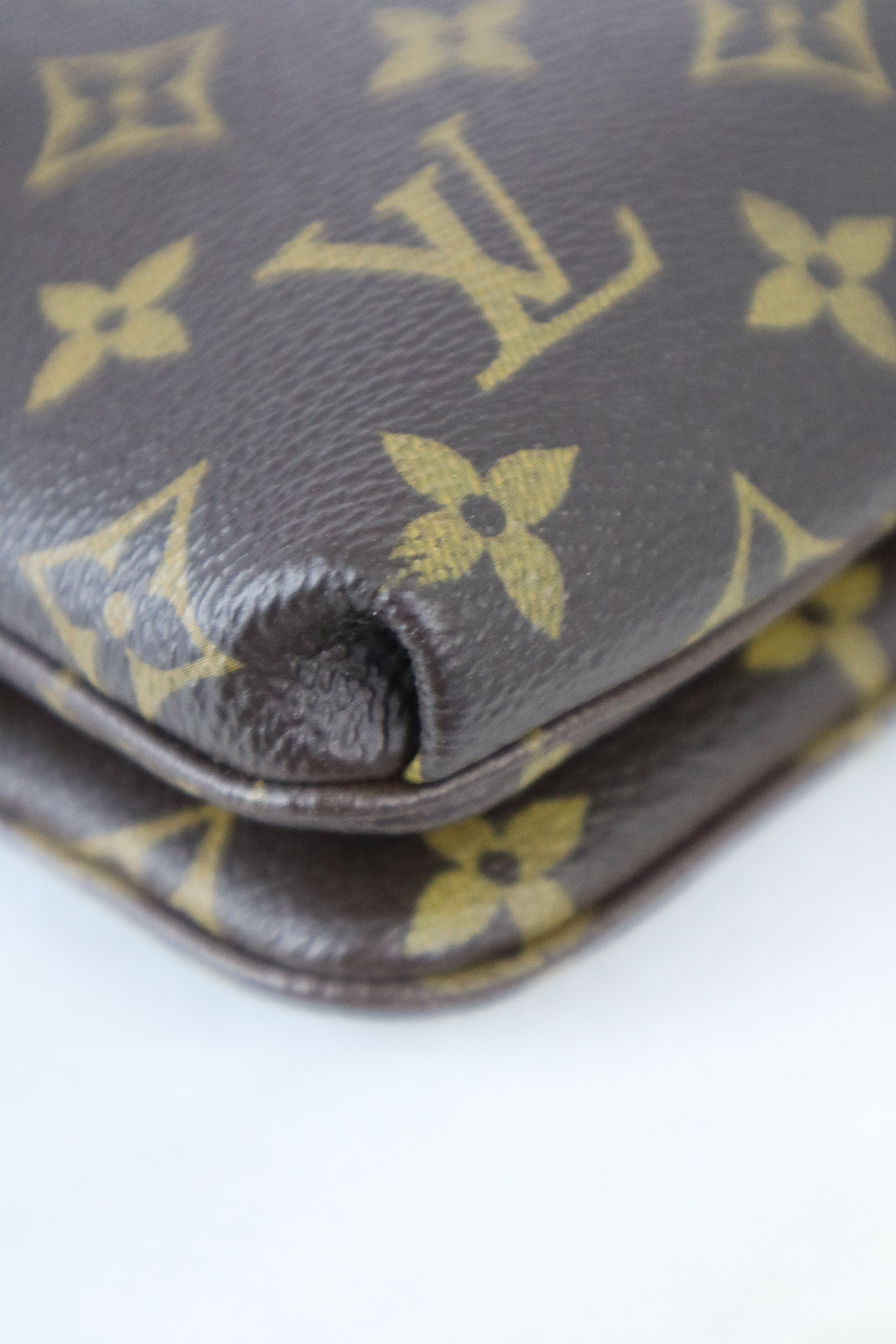 Louis Vuitton Monogram Red Twice Pochette Crossbody Bag-Pochette-Louis Vuitton-The Closet Egypt