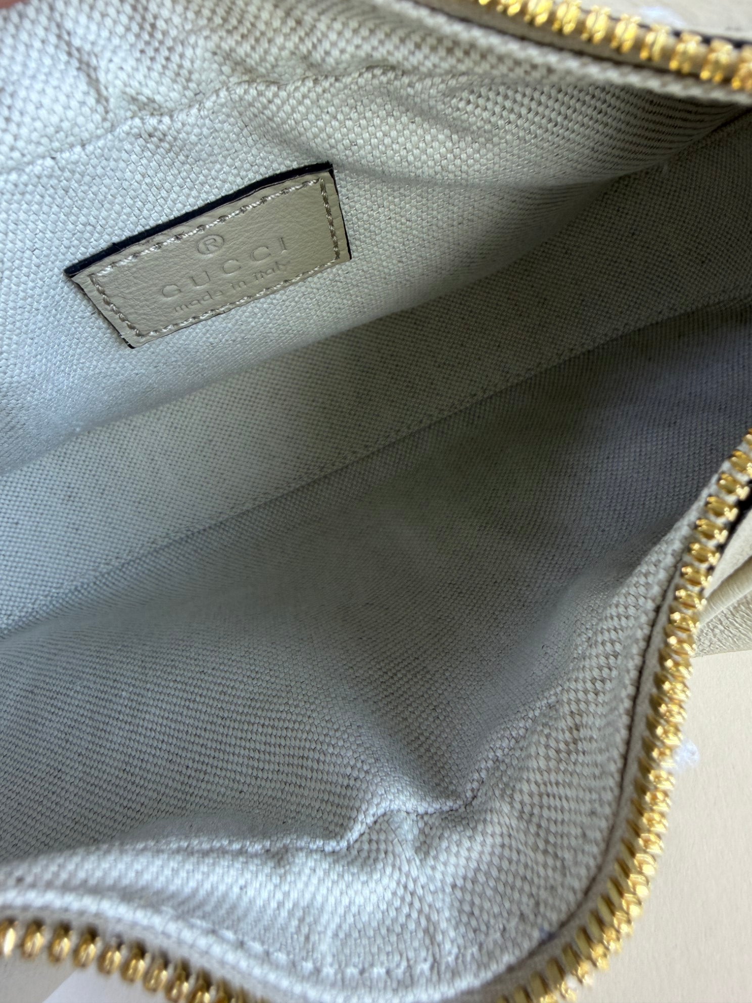 GUCCI Aira attaché small beige shoulder bag with canvas strap and leather strap