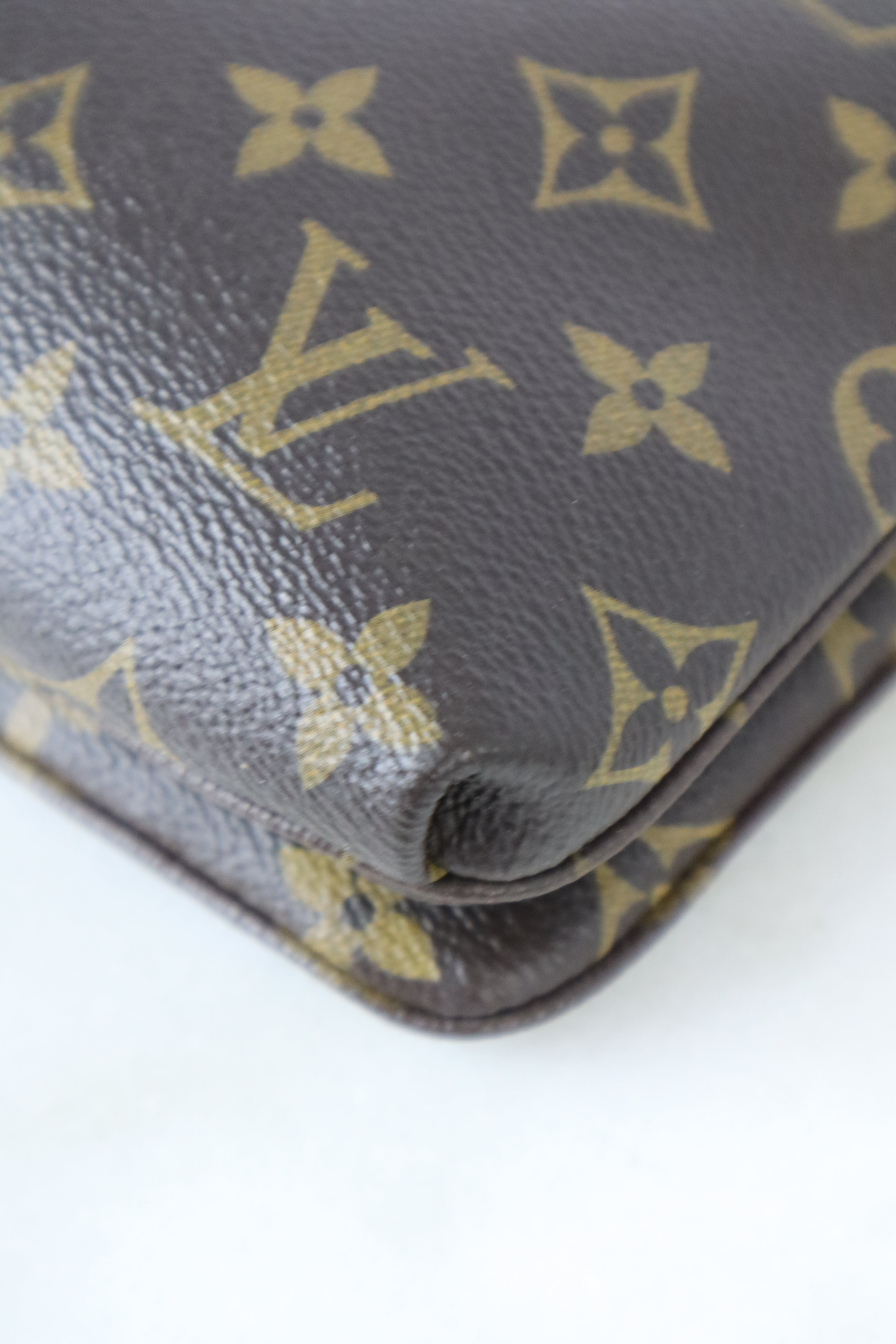 Louis Vuitton Monogram Red Twice Pochette Crossbody Bag-Pochette-Louis Vuitton-The Closet Egypt