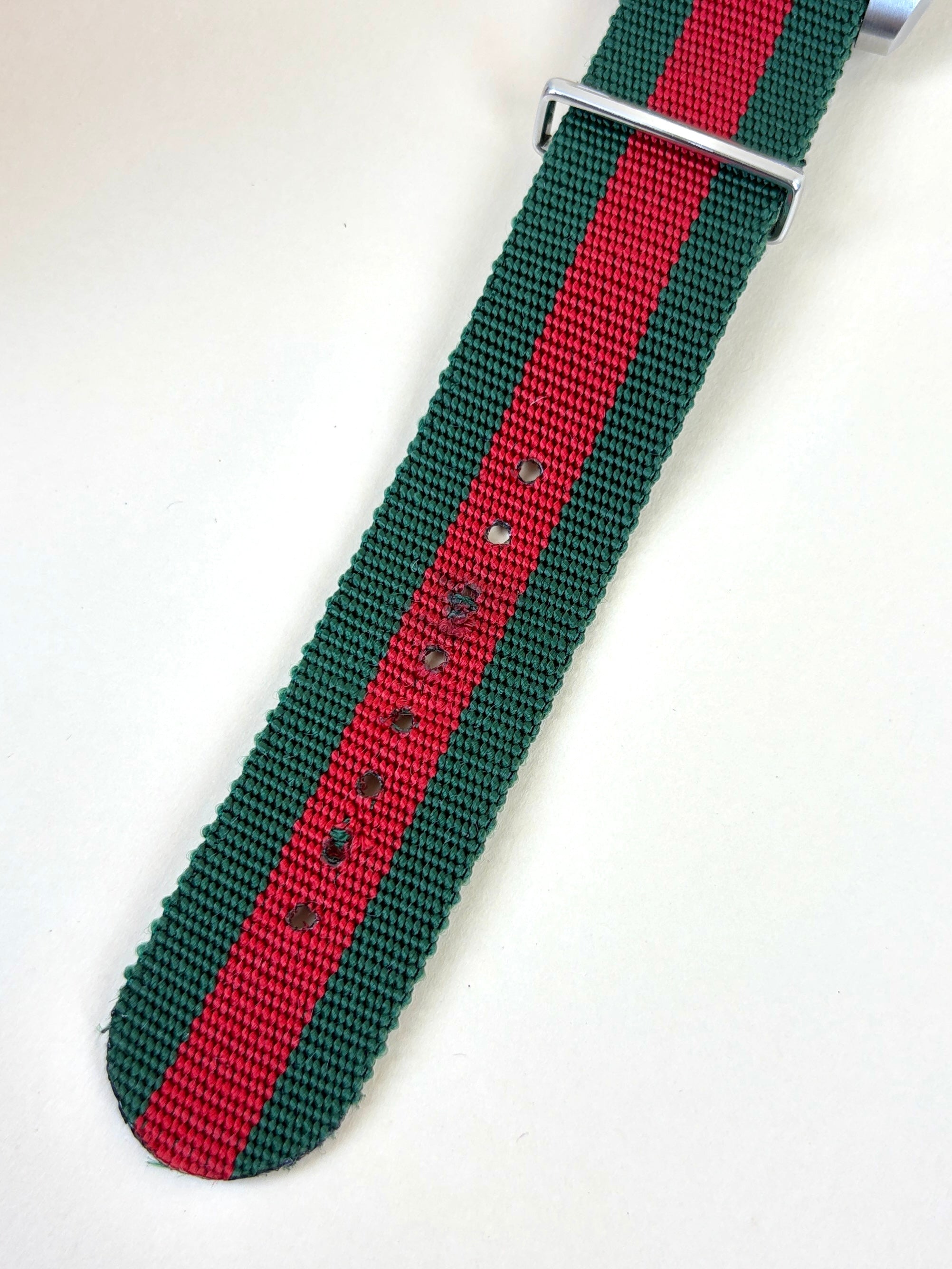 gucci stainless steel nylon web strap 45mm dive quartz watch
