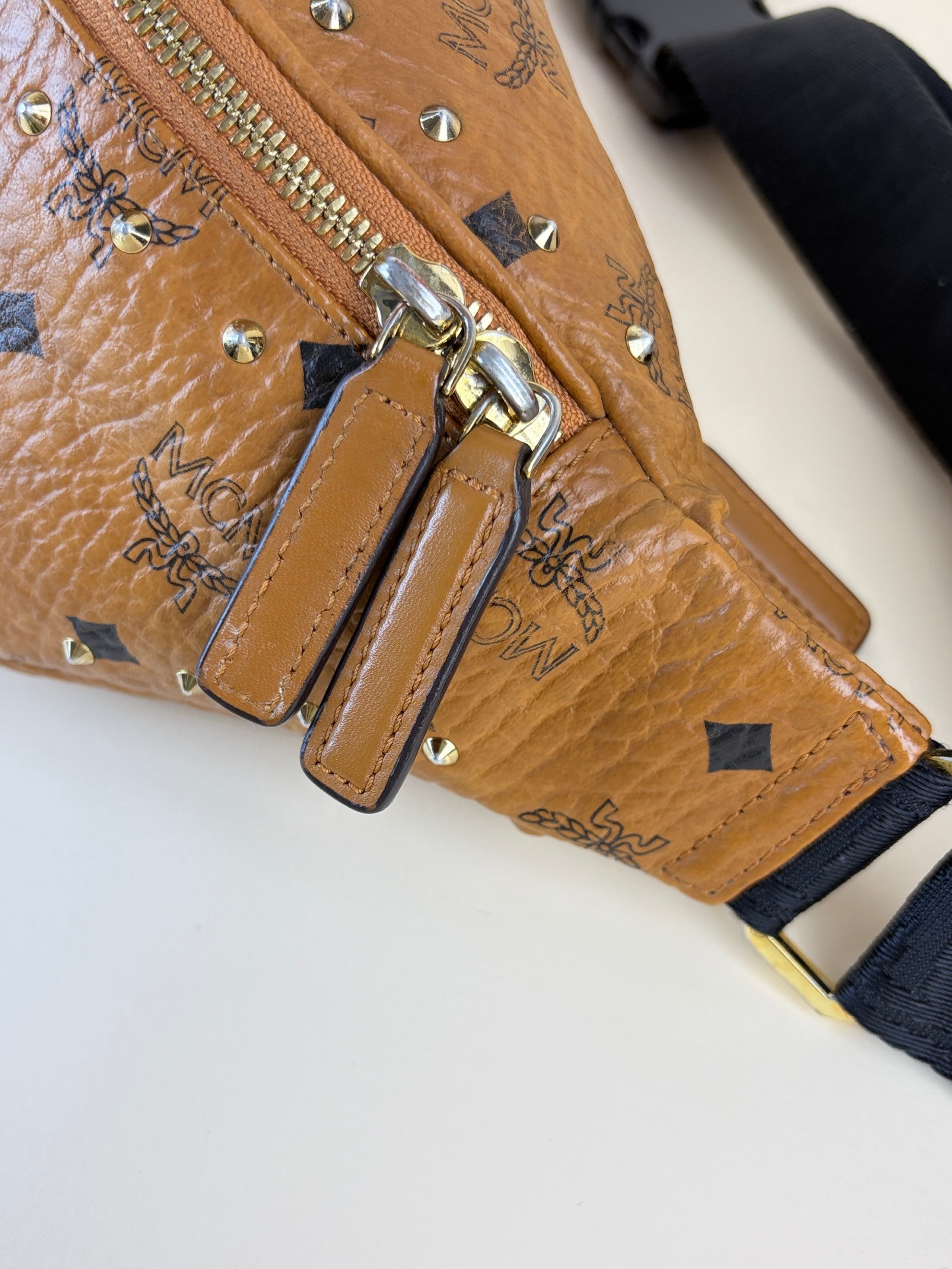 MCM cognac fursten visitors studded outhine Camel larag belt bag