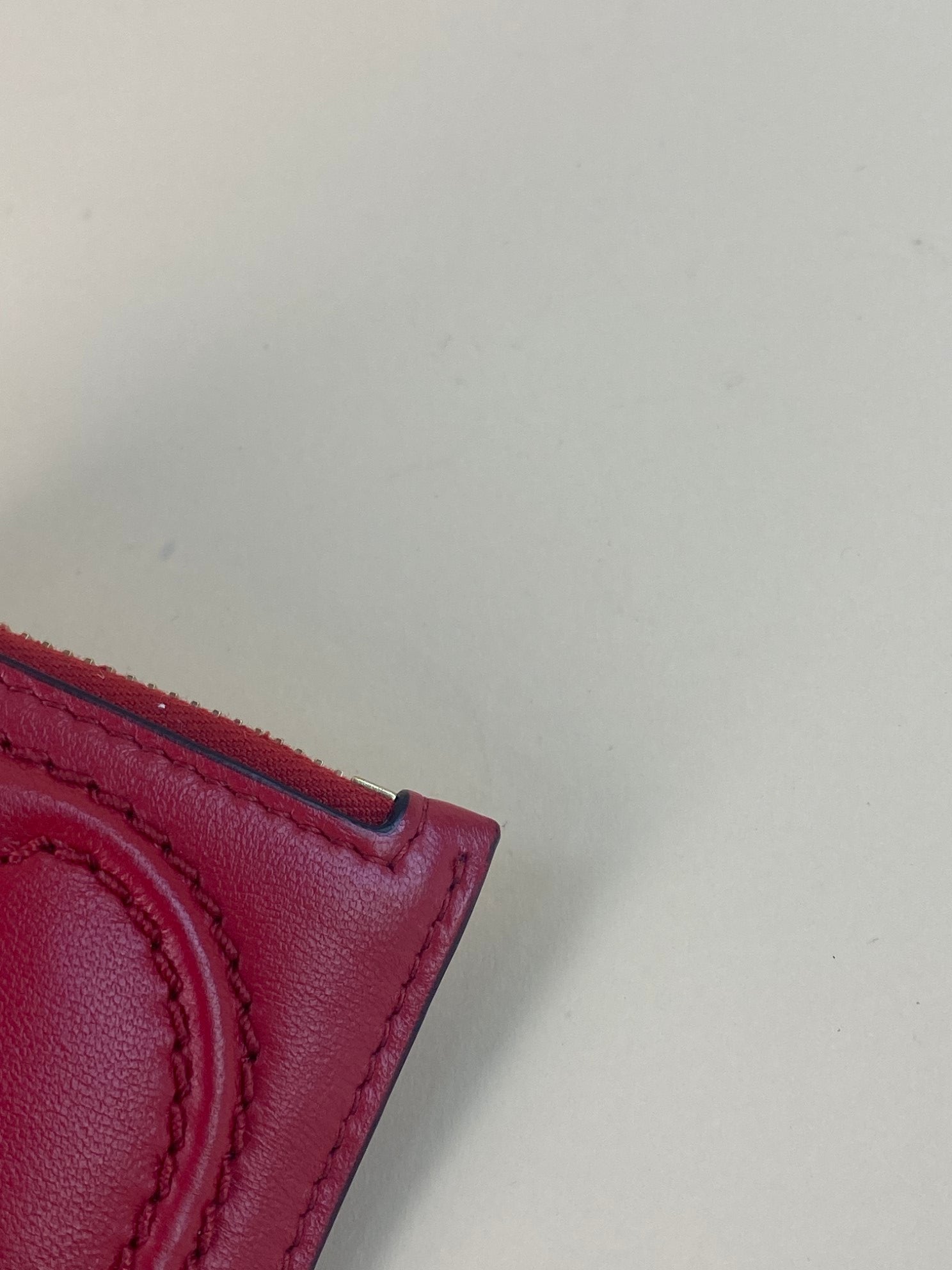 Valentino v logo walks zip red card holder