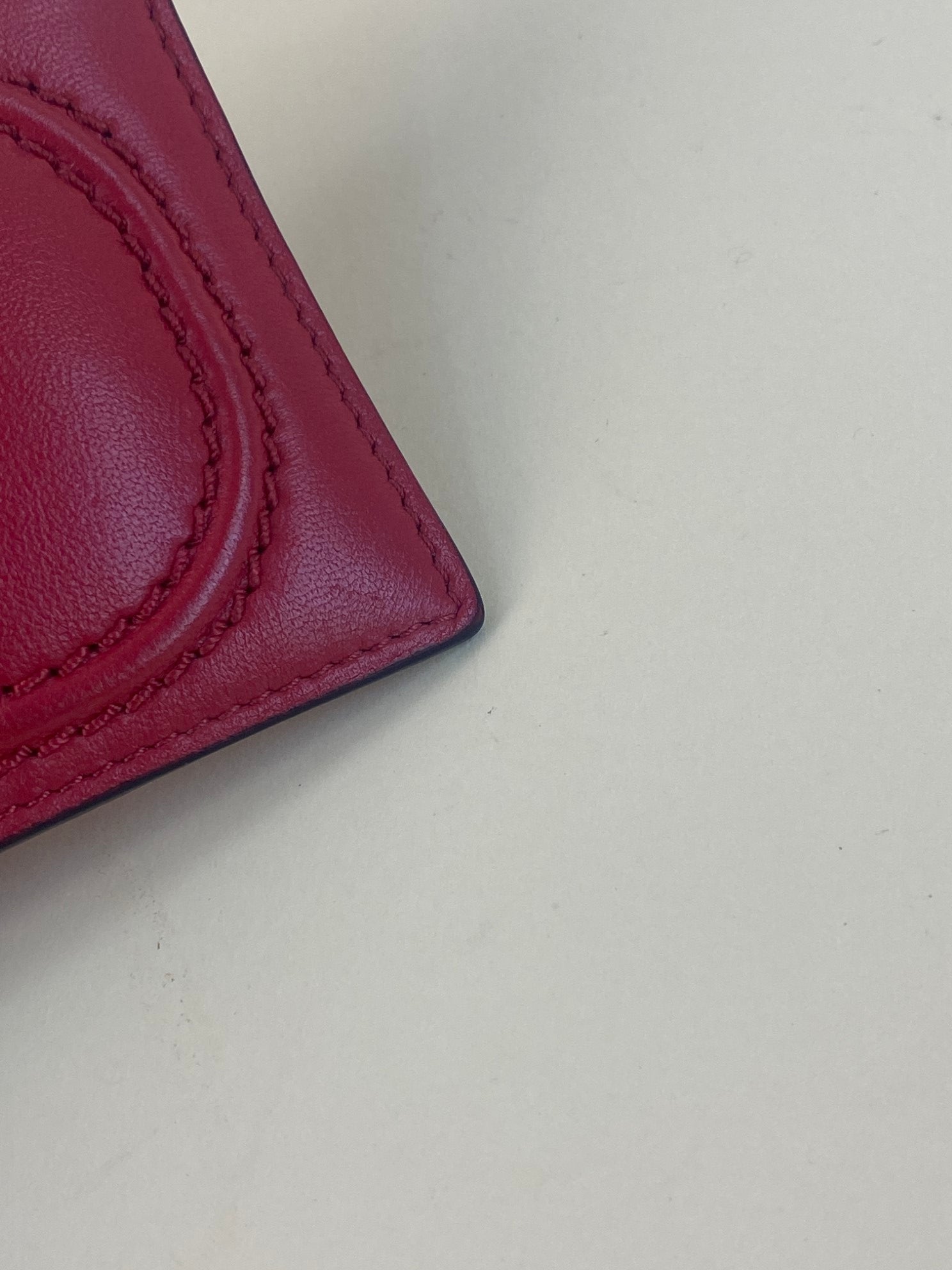 Valentino v logo walks zip red card holder